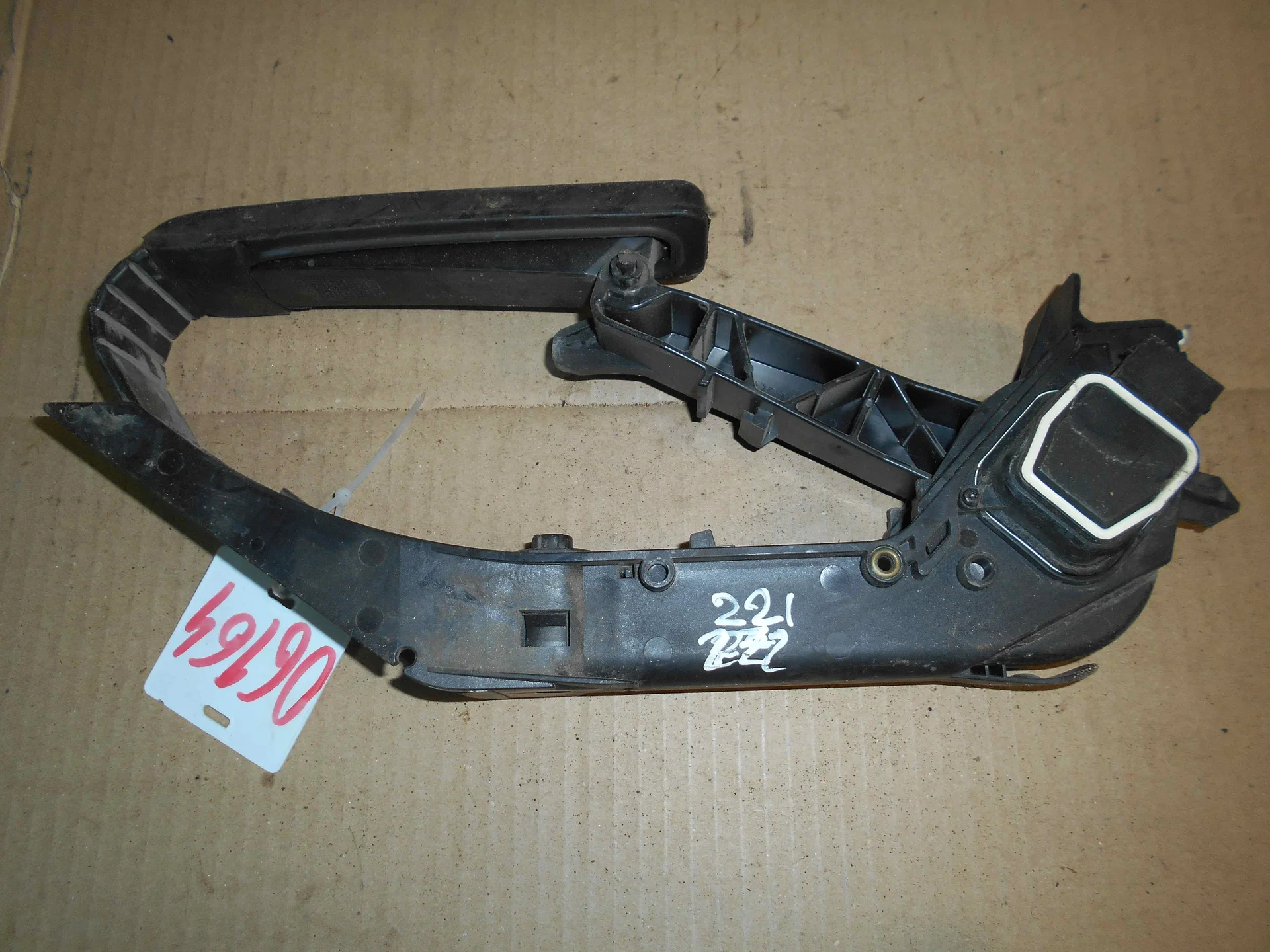 Педаль газа Mercedes-Benz W221 A2203000104 - миниатюра 2
