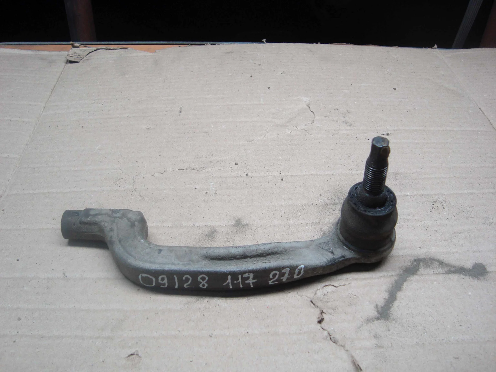 Рулевой наконечник Mercedes-Benz C117 270 A2463301700 - миниатюра 2