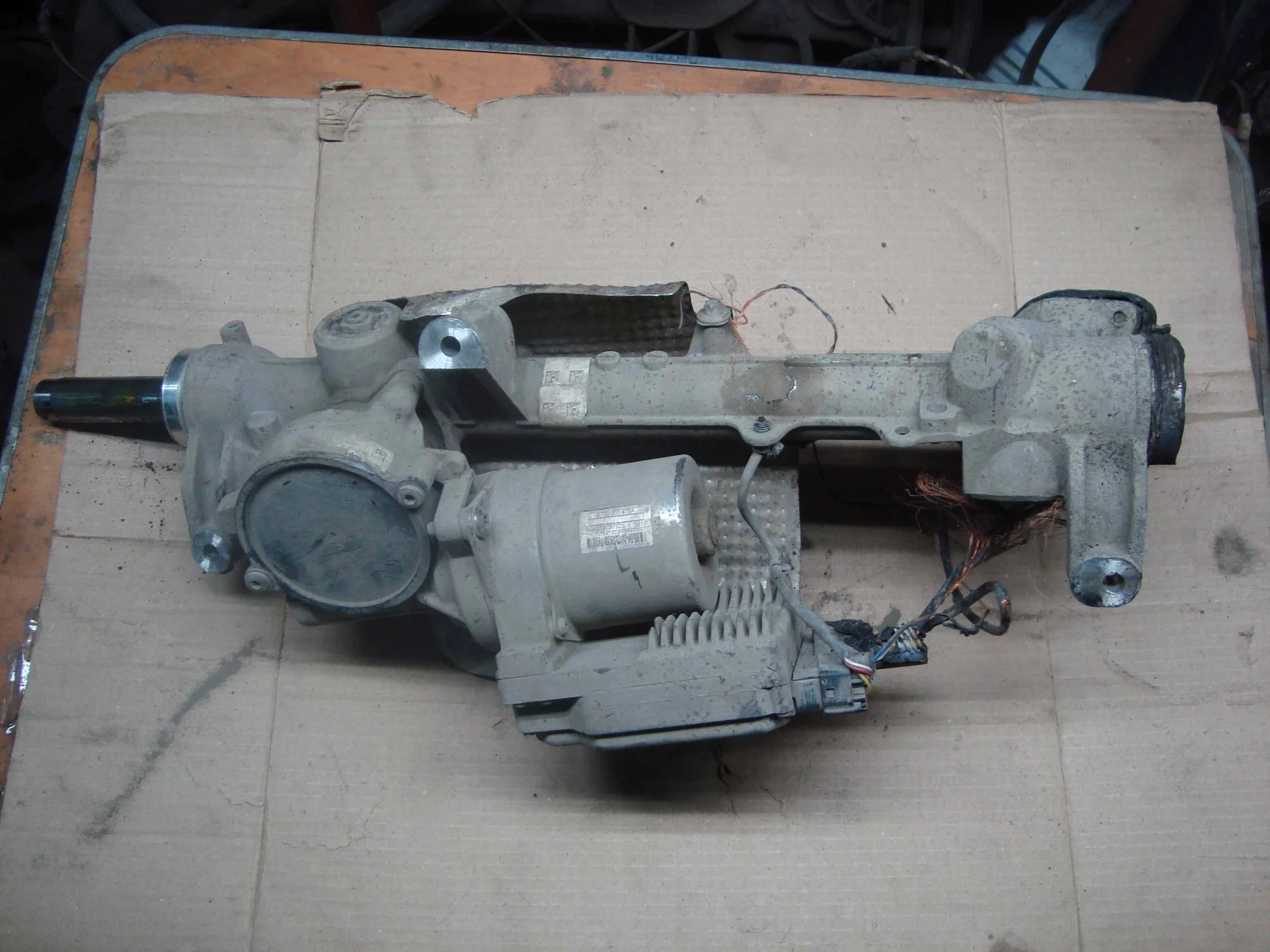 Рулевая рейка Mercedes-Benz C117 270 A2464604901 - миниатюра 2