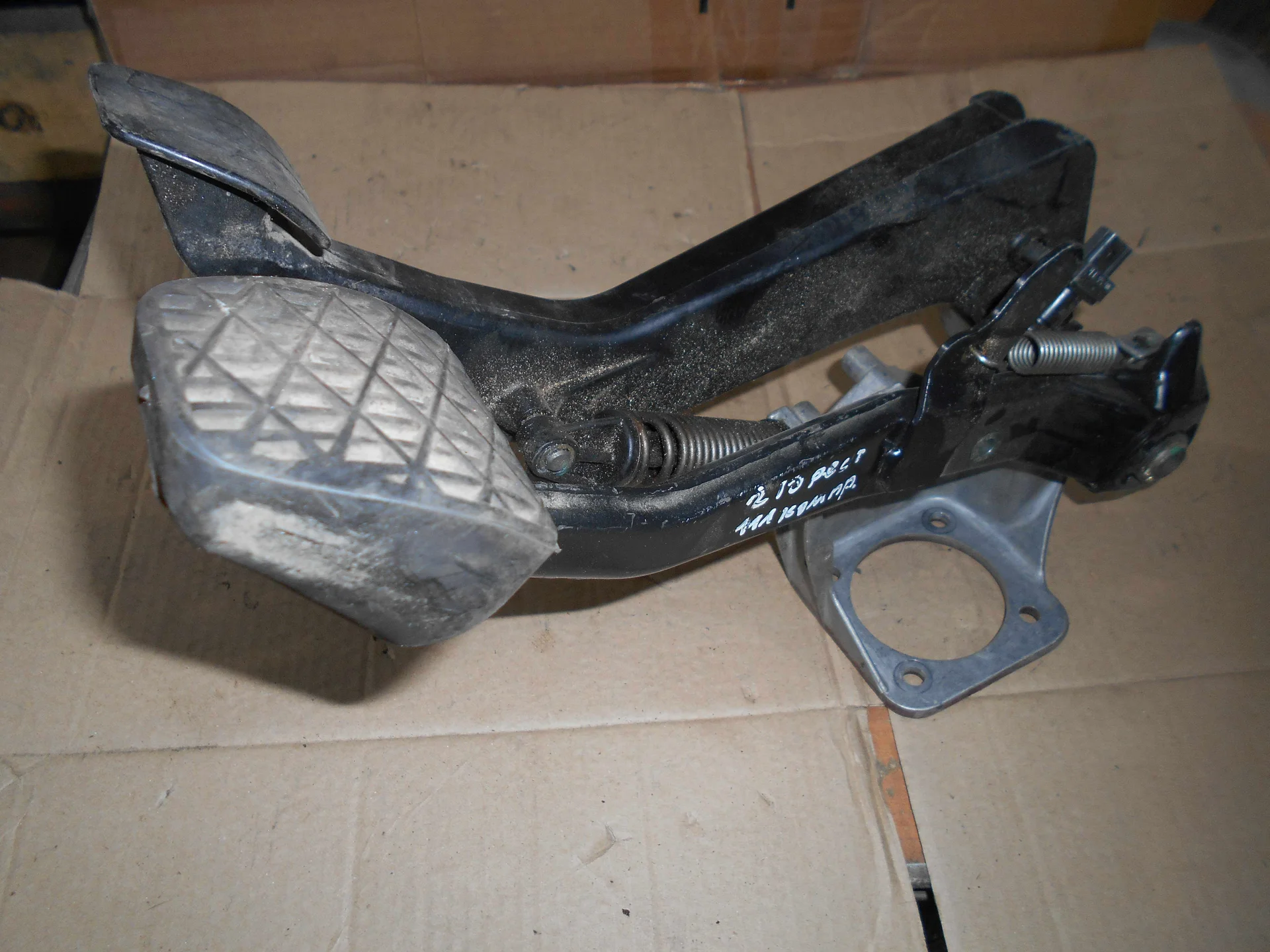 педаль сцепления Mercedes-Benz W210 111 A2102901319 - миниатюра 2