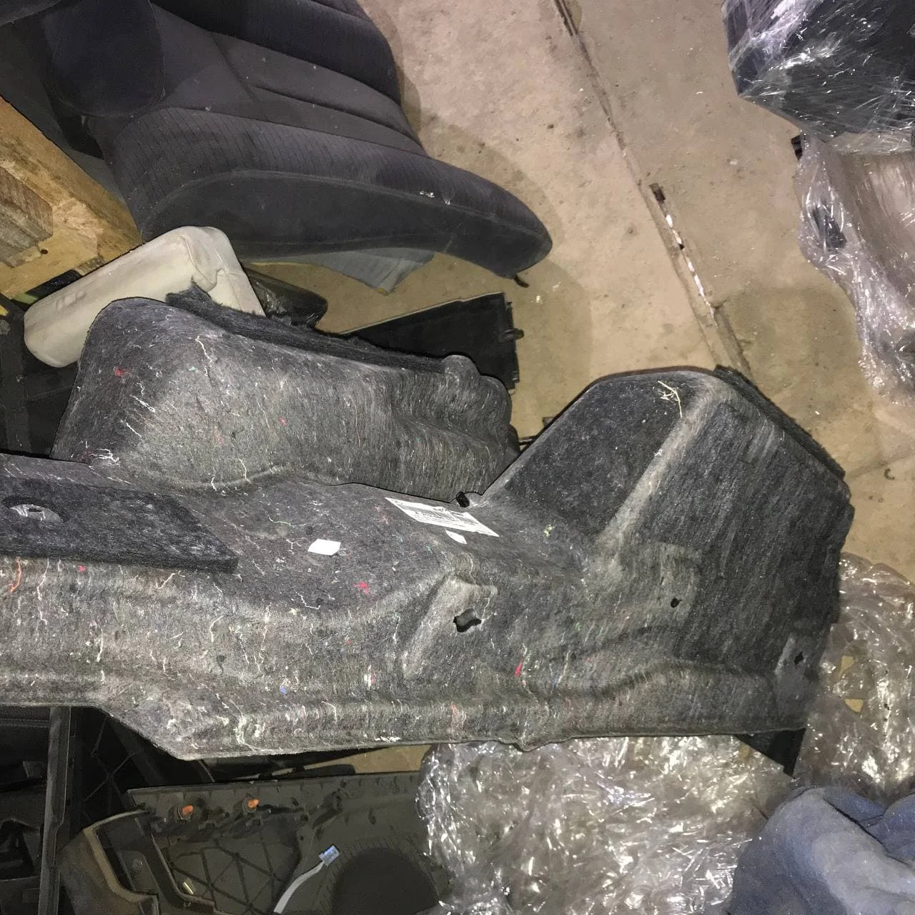 Обшивка багажного отделения правая Mercedes-Benz W212 276 A2126901441 - изображение 1