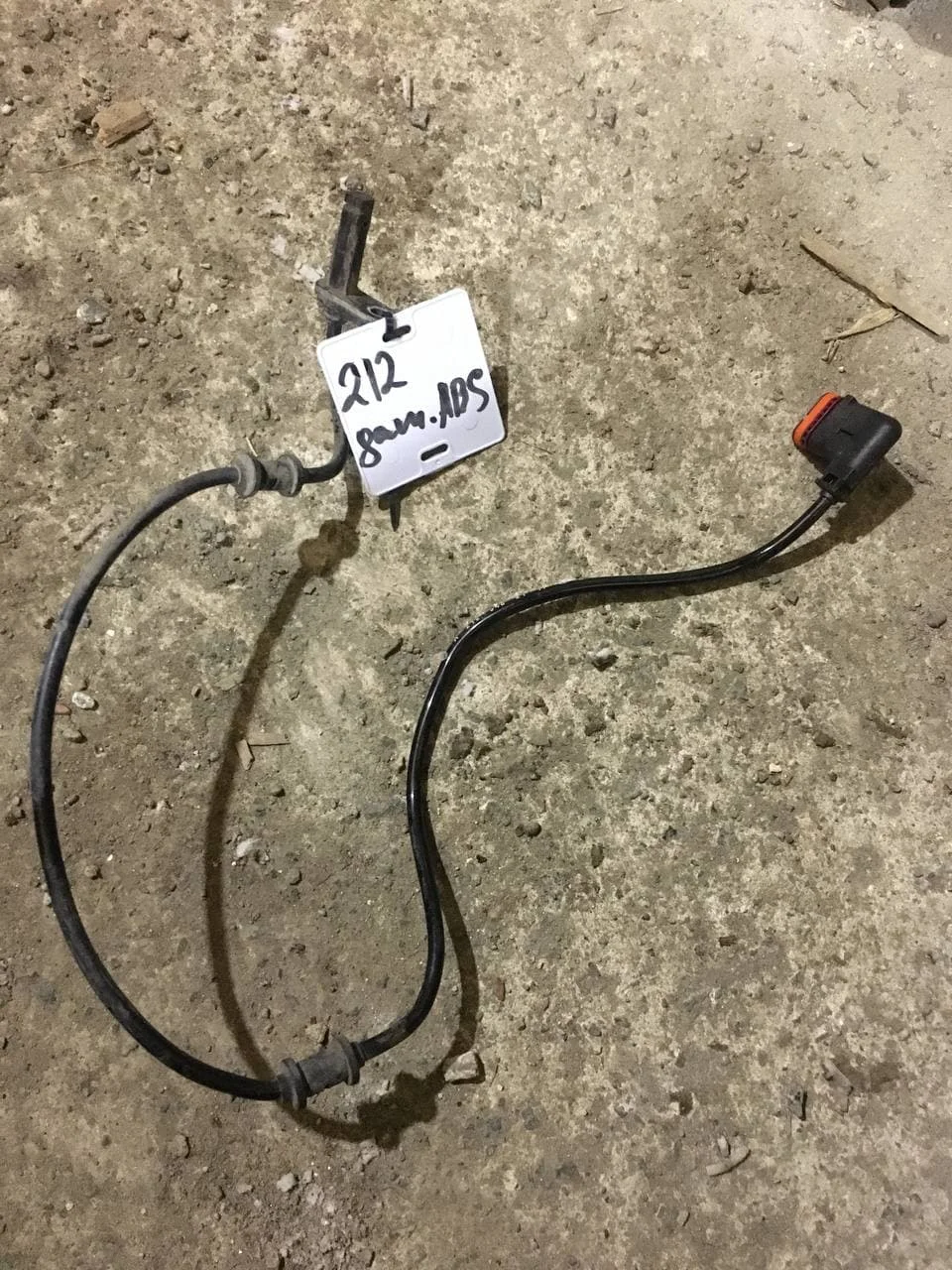 Датчик ABS задний правый Mercedes-Benz W212 276 A2125401705 - миниатюра 2