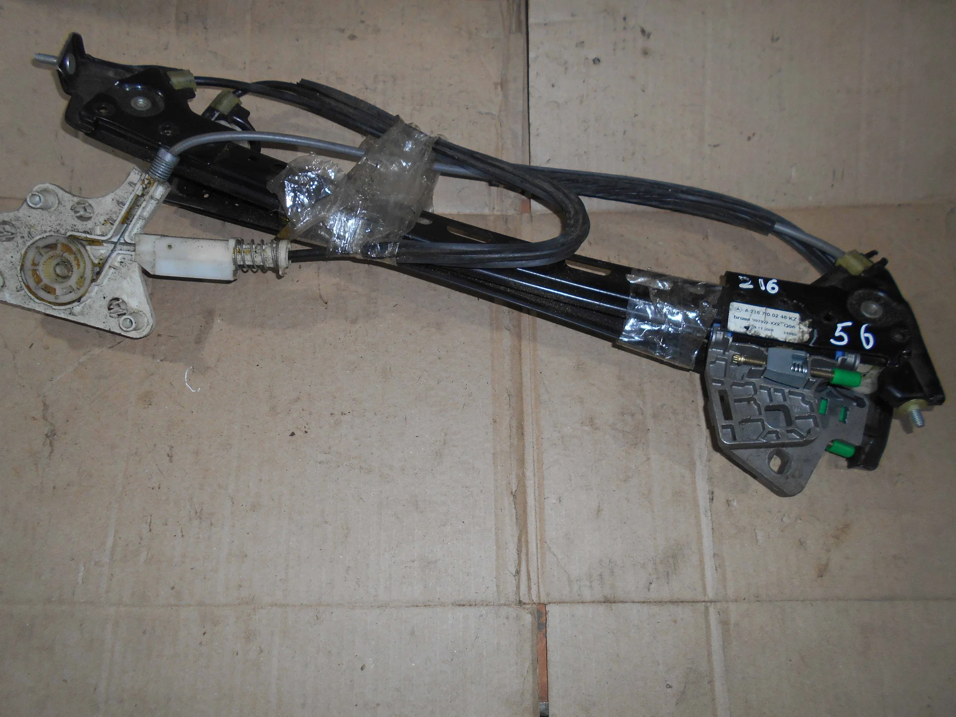 Стеклоподъемник электрический передний правый Mercedes-Benz W216 A2167200246 - миниатюра 2