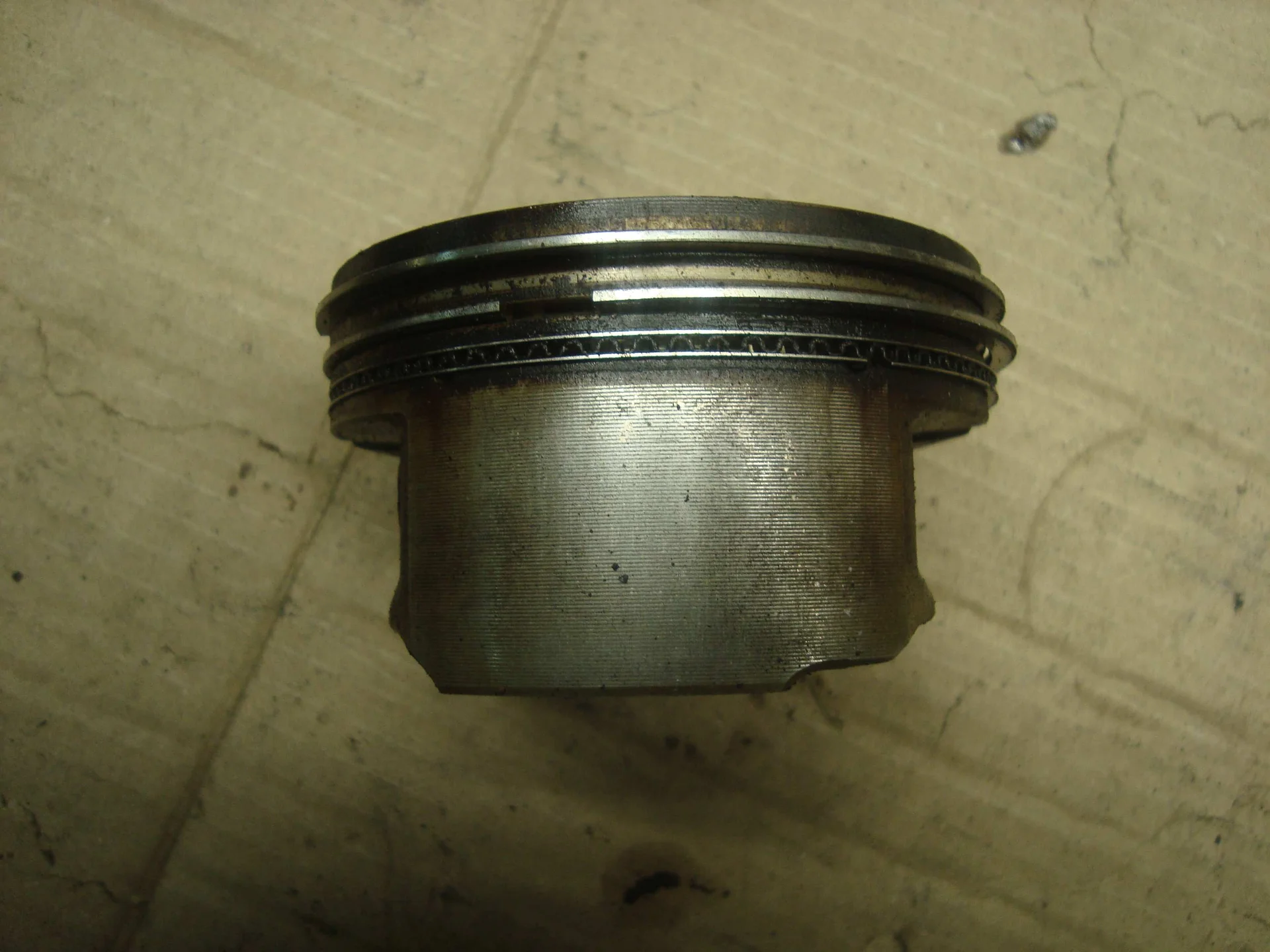 Поршень Mercedes-Benz W164 113 A1130303117 - миниатюра 2