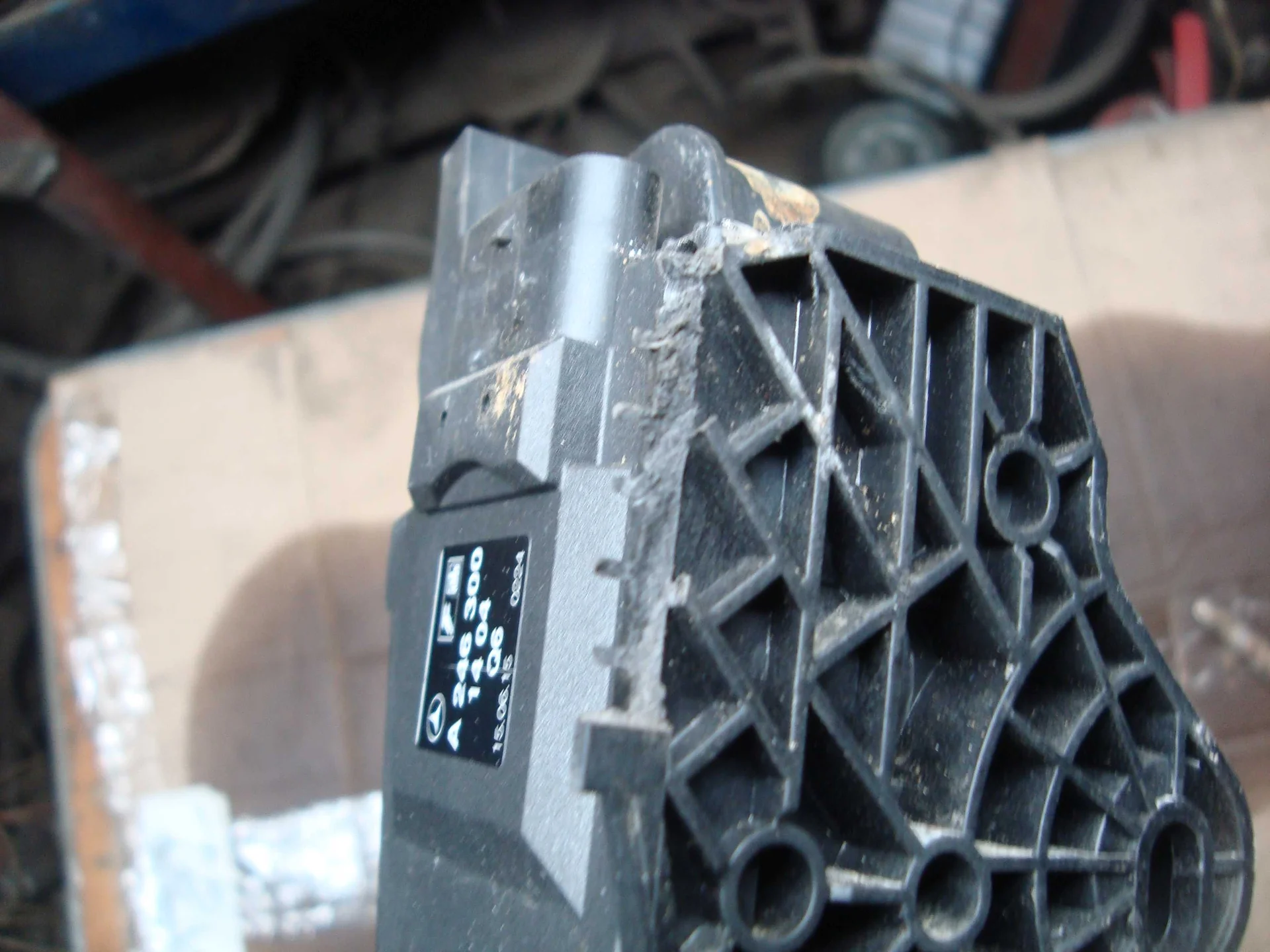 Педаль газа Mercedes-Benz C117 270 A2463001404 - миниатюра 3