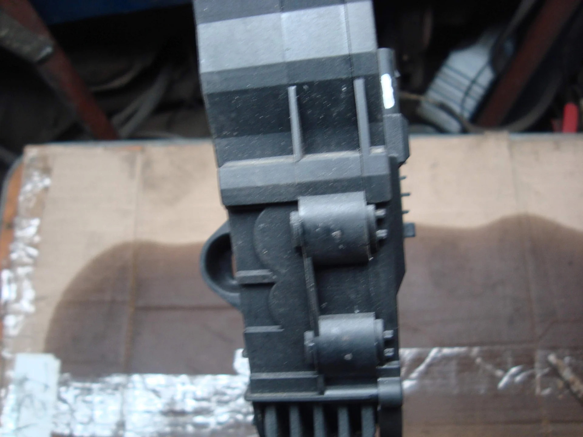 Педаль газа Mercedes-Benz C117 270 A2463001404 - миниатюра 4
