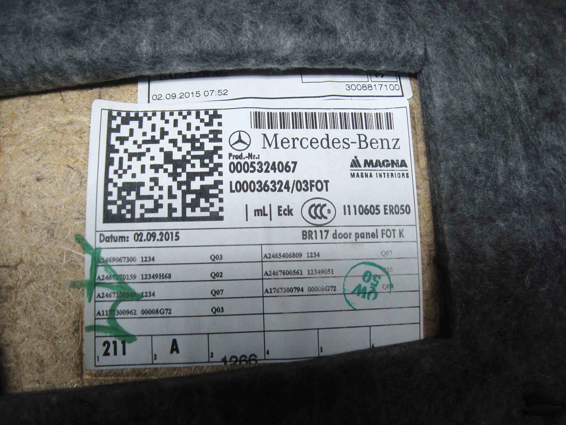Обшивка двери задней левой Mercedes-Benz C117 270 A1177301500 - миниатюра 2