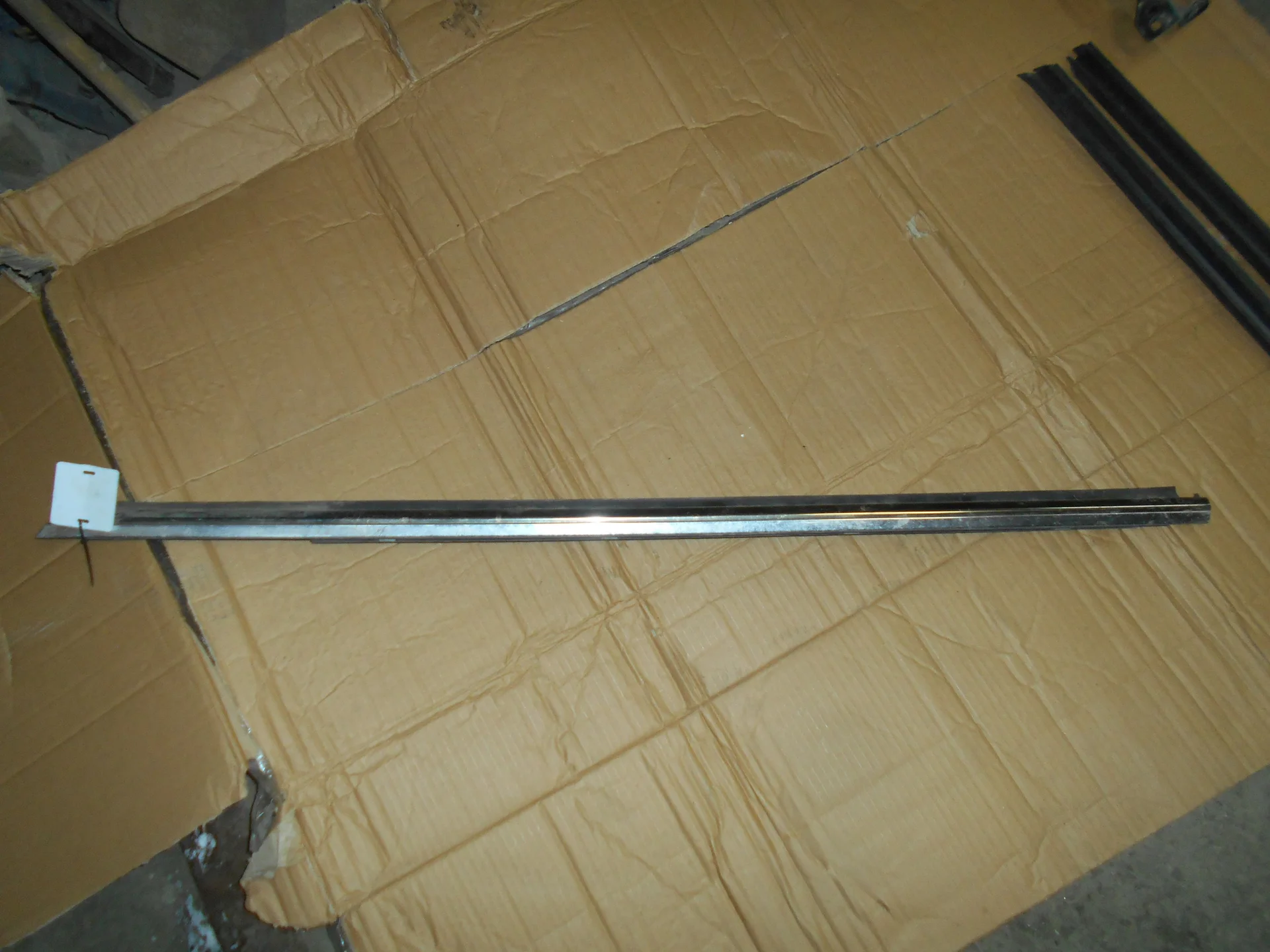 Накладка двери задней левой Mercedes-Benz W212 276 A2126280598 - изображение 1