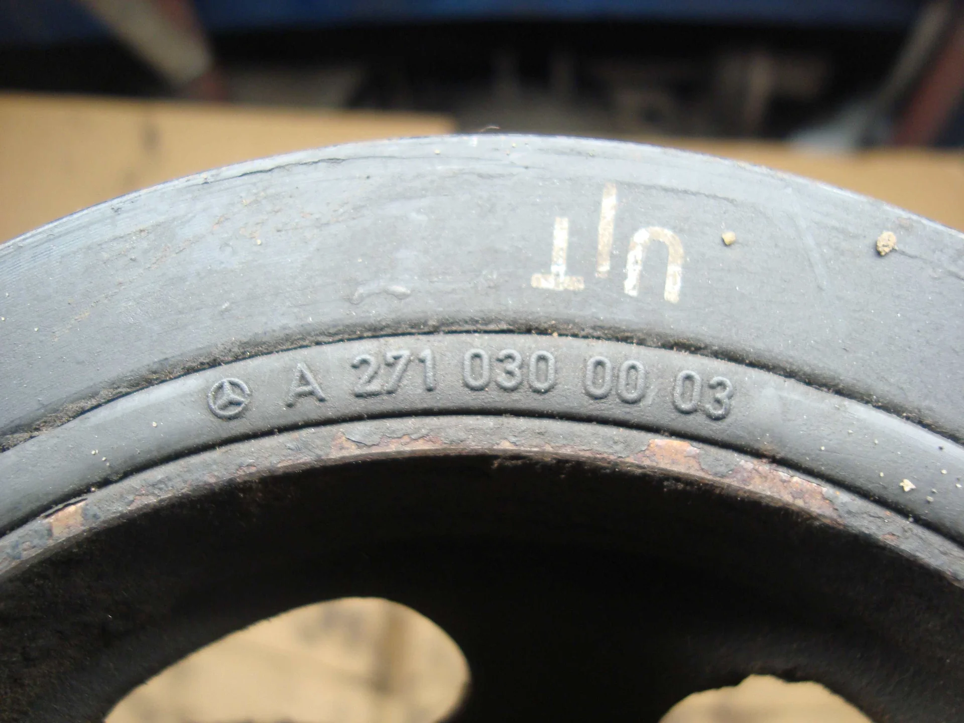 Шкив коленвала Mercedes-Benz W211 271 A2710300003 - миниатюра 3
