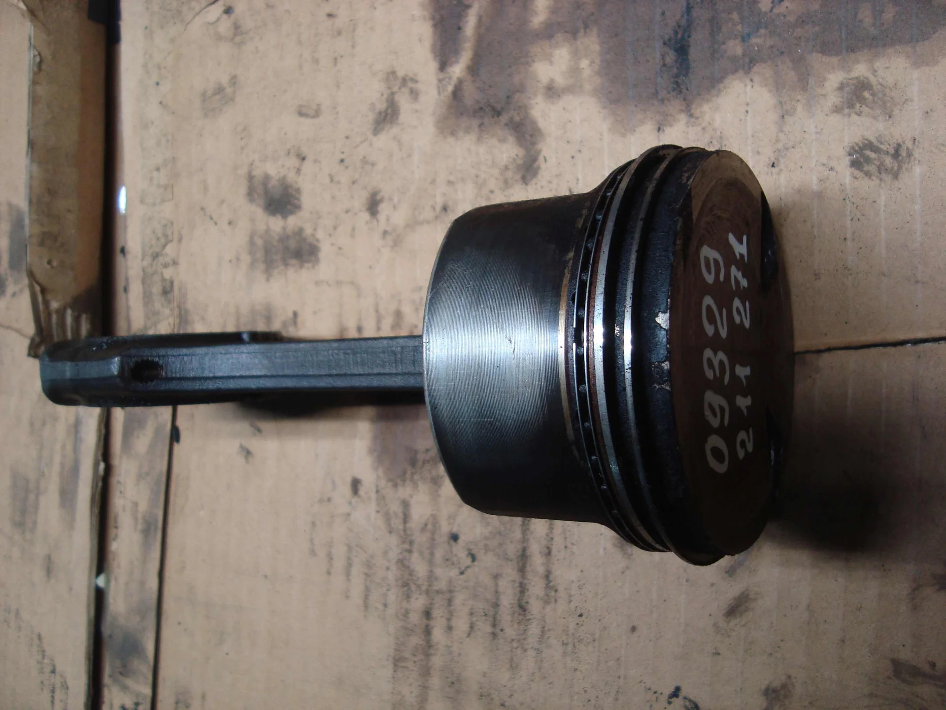 Поршень с шатуном Mercedes-Benz W211 271 A2710306617 - миниатюра 2