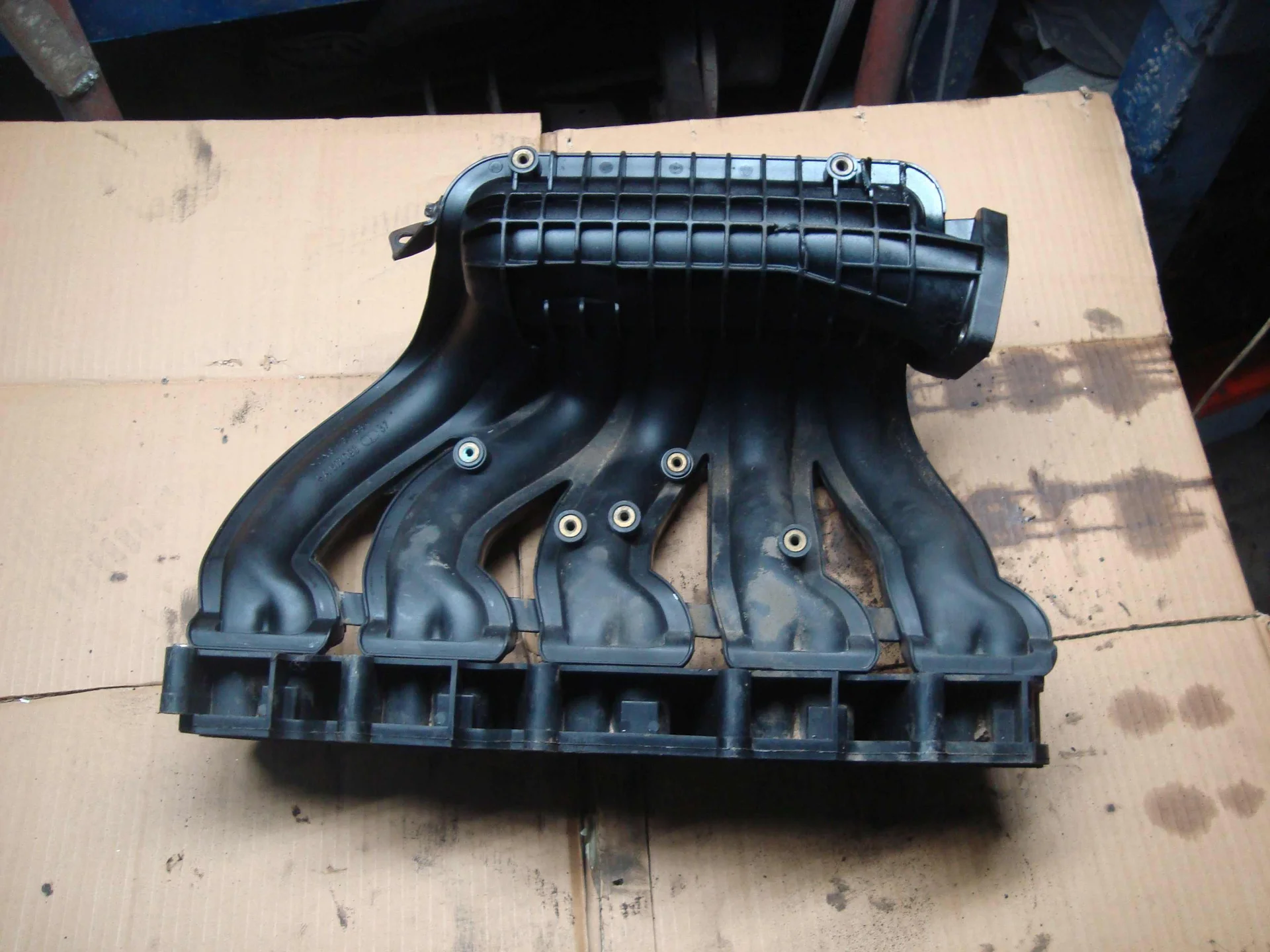 Впускной коллектор Mercedes-Benz W163 612 A6120900337 - миниатюра 2