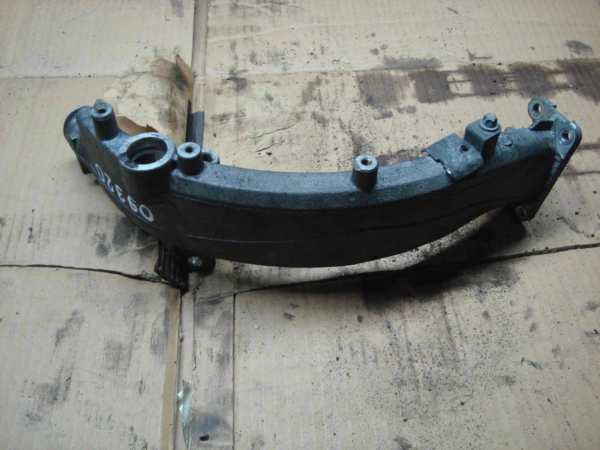 Трубка картерных газов Mercedes-Benz W163 612 A6111400208 - миниатюра 2