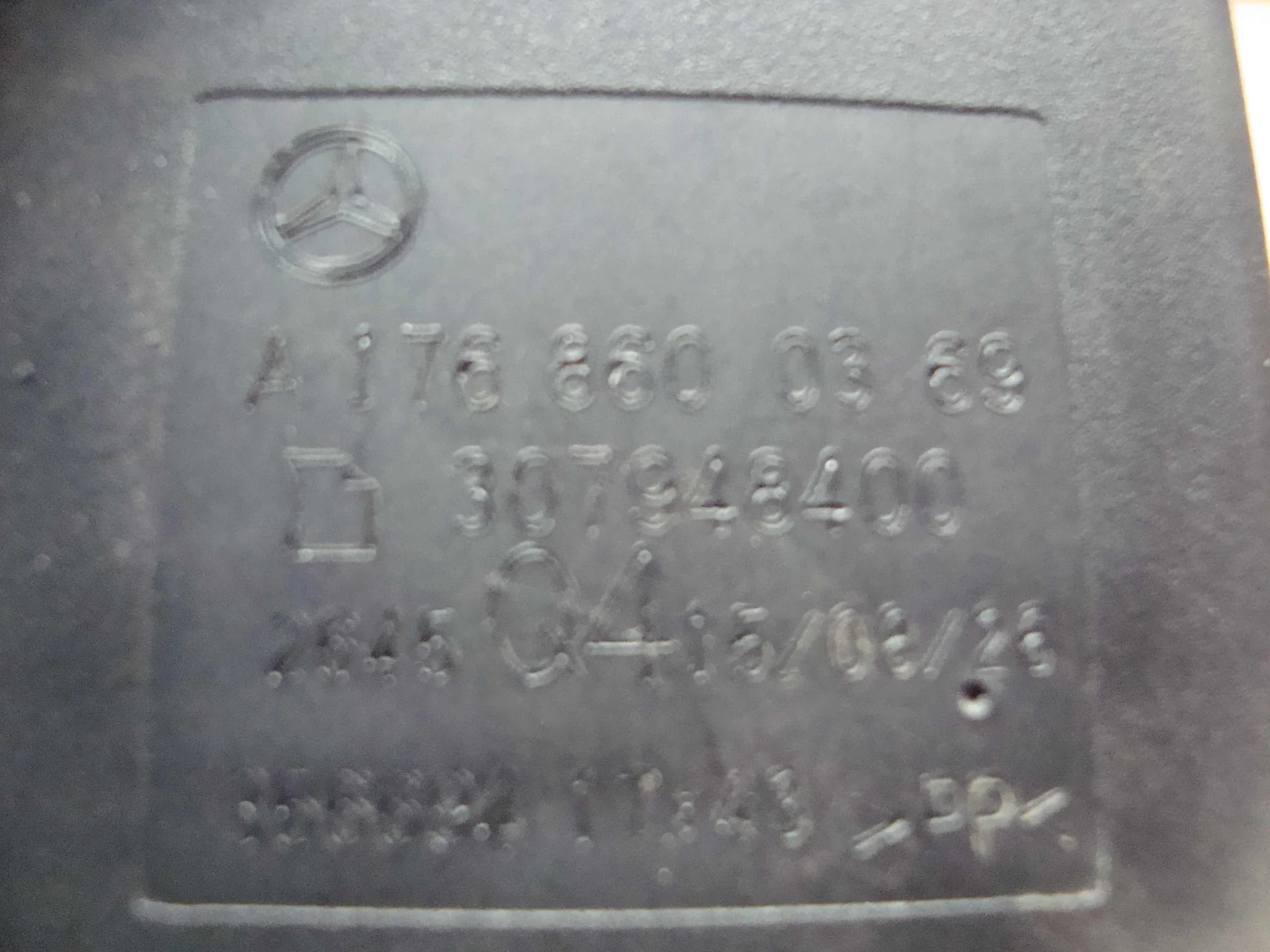 Замок ремня безопасности Mercedes-Benz C117 270 A1768600369 - миниатюра 3