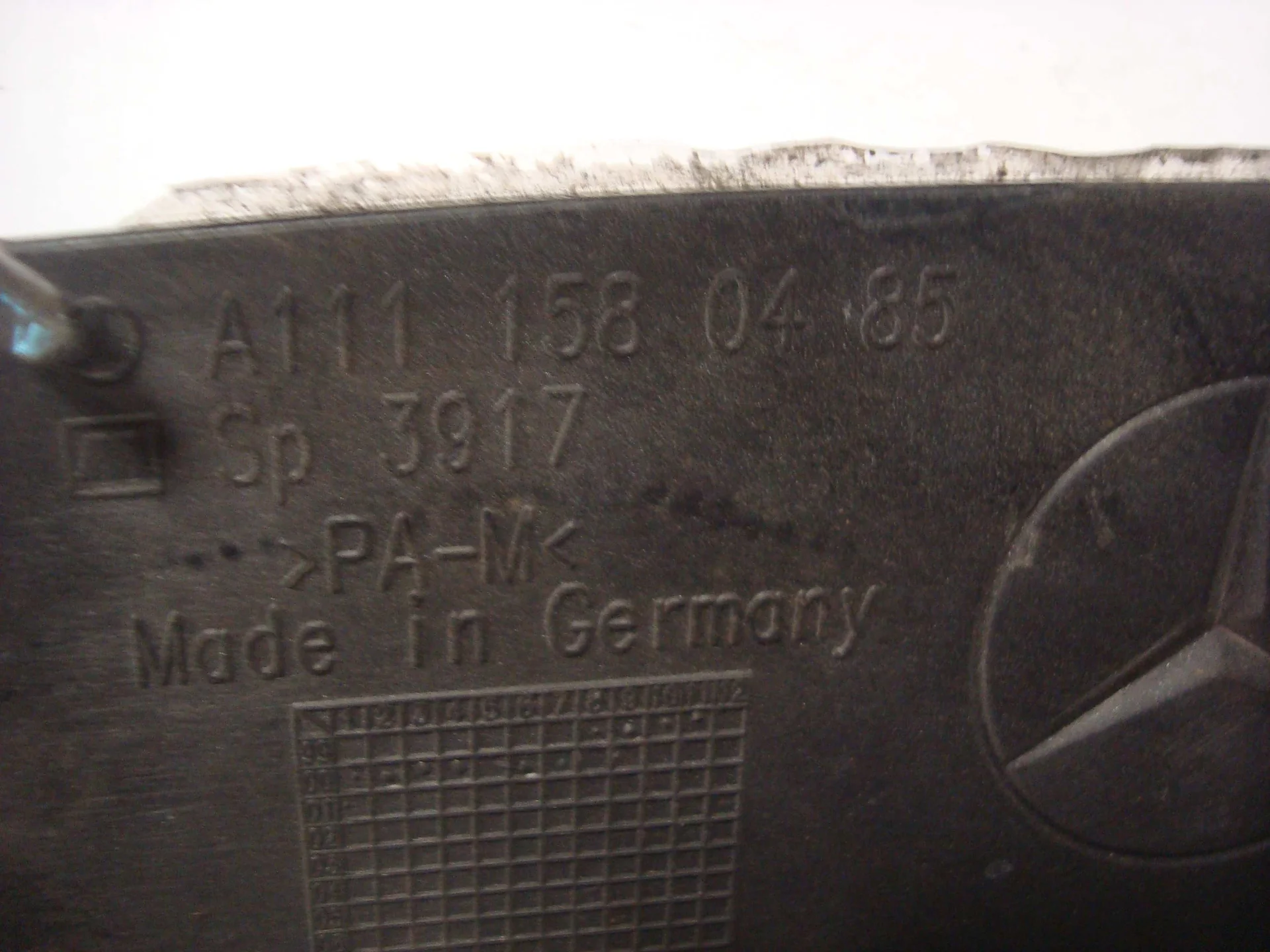 Крышка двигателя декоративная Mercedes-Benz R170 A1111580485 - миниатюра 5