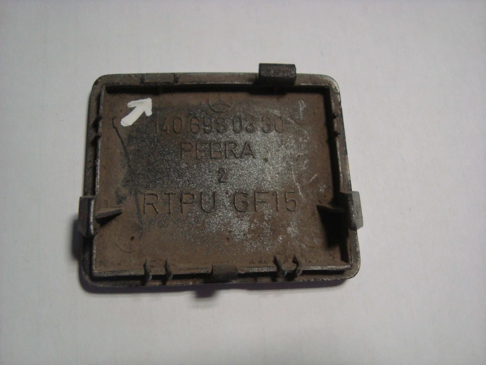Заглушка порога Mercedes-Benz W140 A1406980330 - миниатюра 2