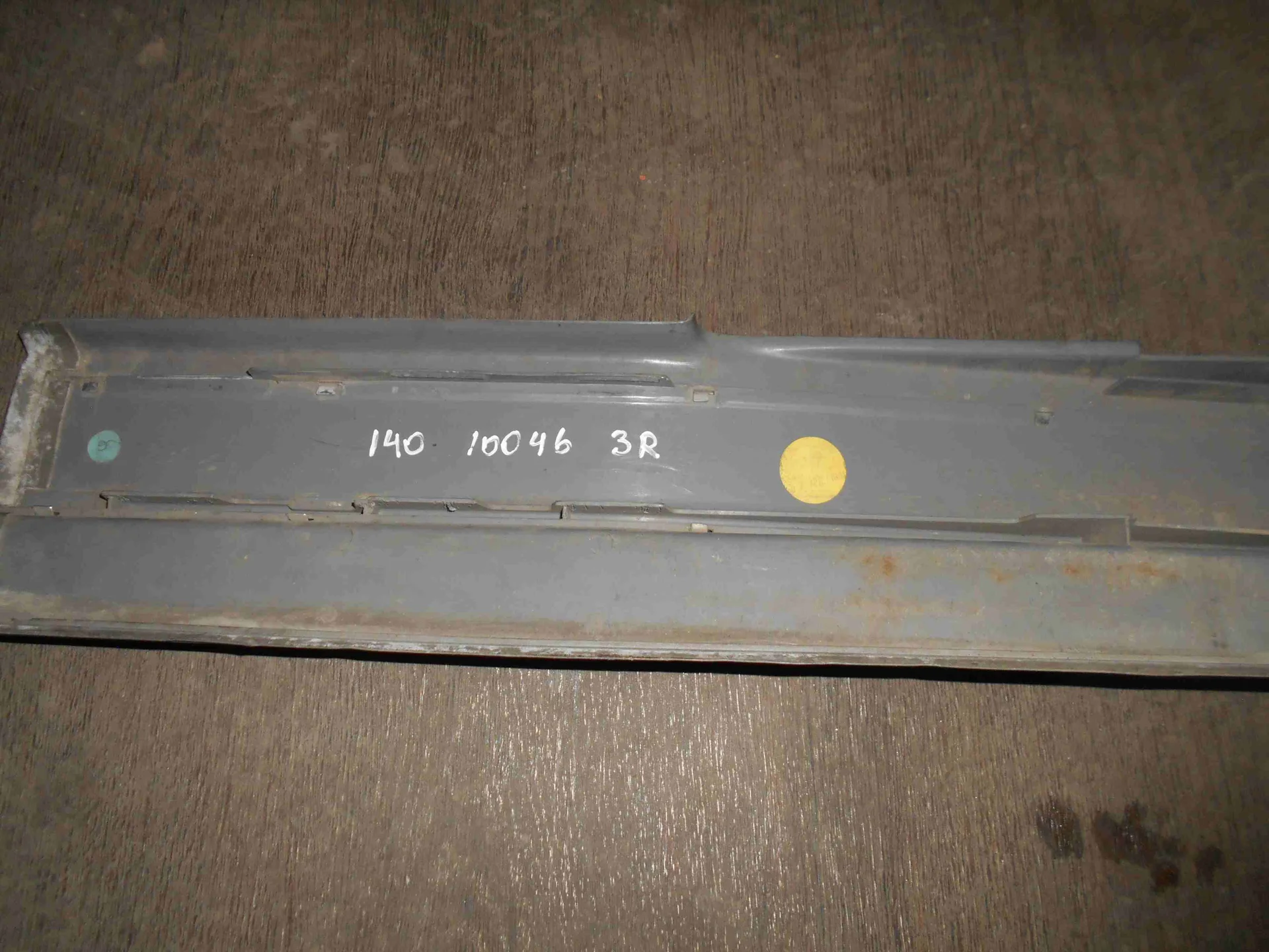 Накладка на порог внутренняя задняя правая Mercedes-Benz W140  A1406800235 - миниатюра 2