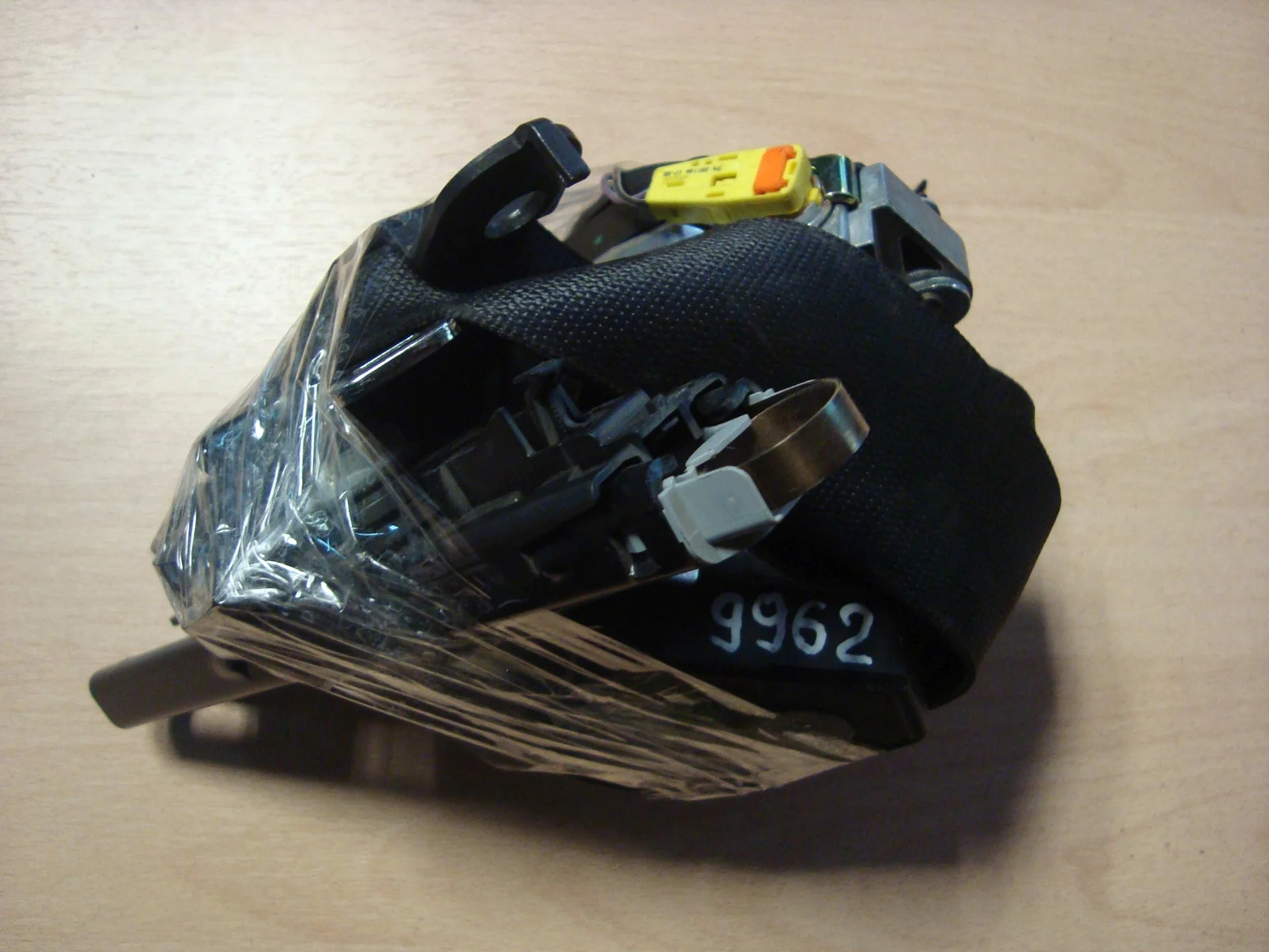 Ремень безопасности передний правый Mercedes-Benz W164 A2518601085 - изображение 1