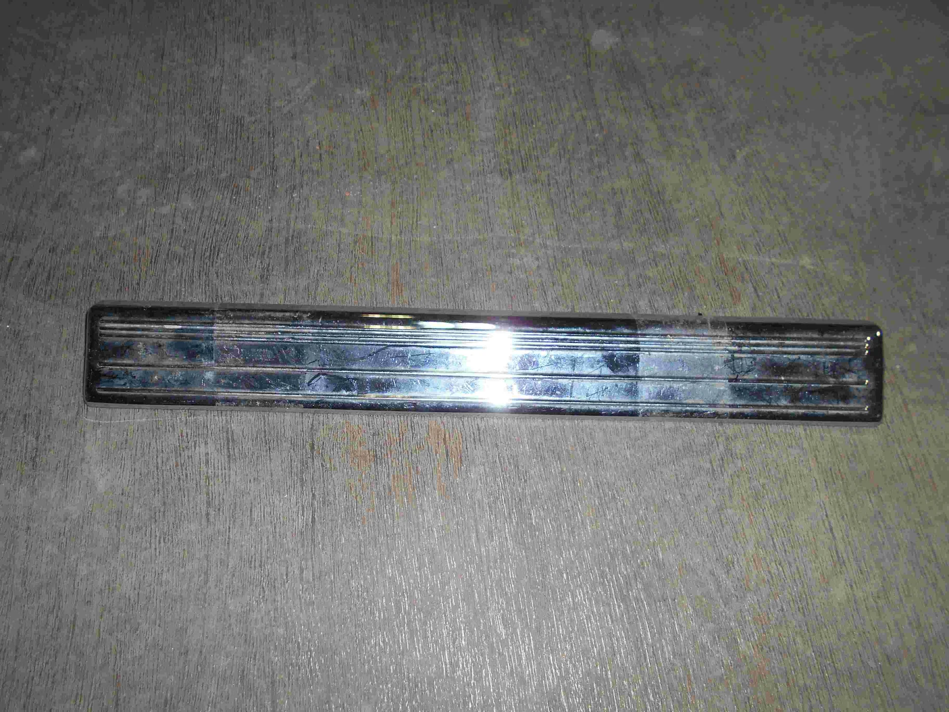 Накладка на порог внутренняя передняя левая Mercedes-Benz W220 A2206805535 - изображение 1