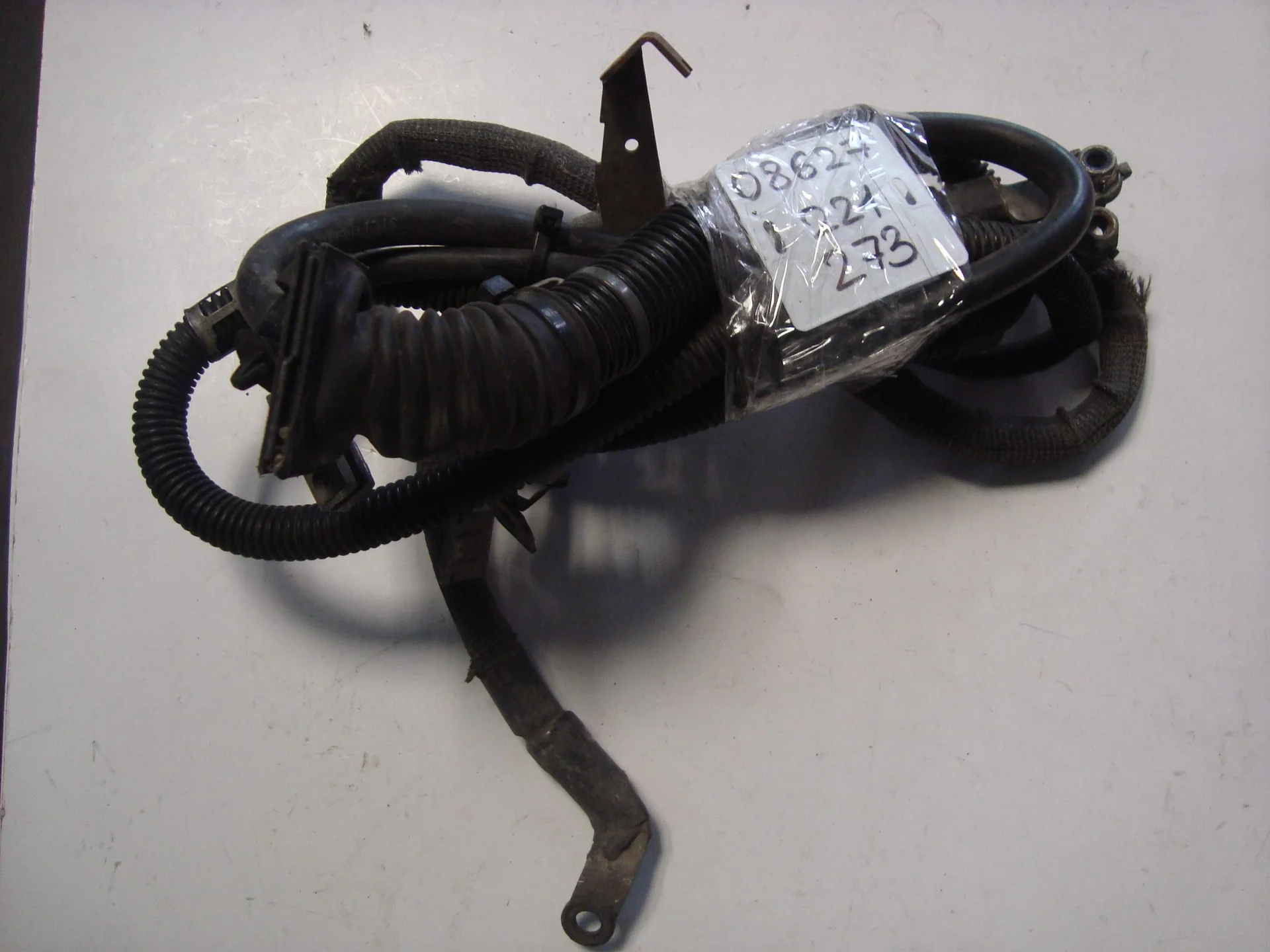 Силовой провод Mercedes-Benz W221 273 A2215409032 - изображение 1