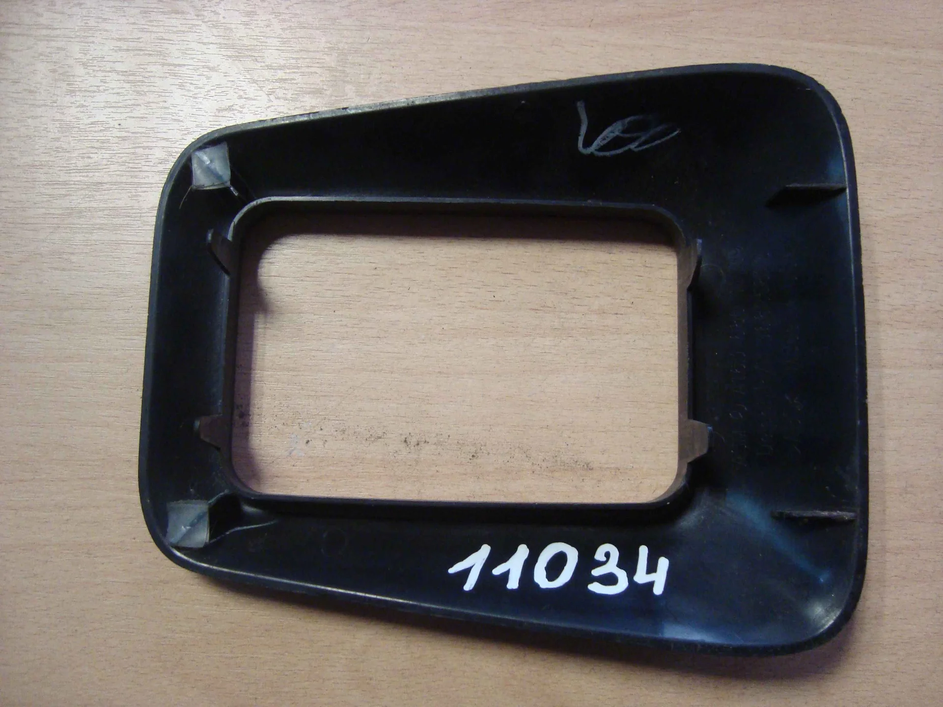 Накладка на кулису Mercedes-Benz W163 A16336801139 - миниатюра 2