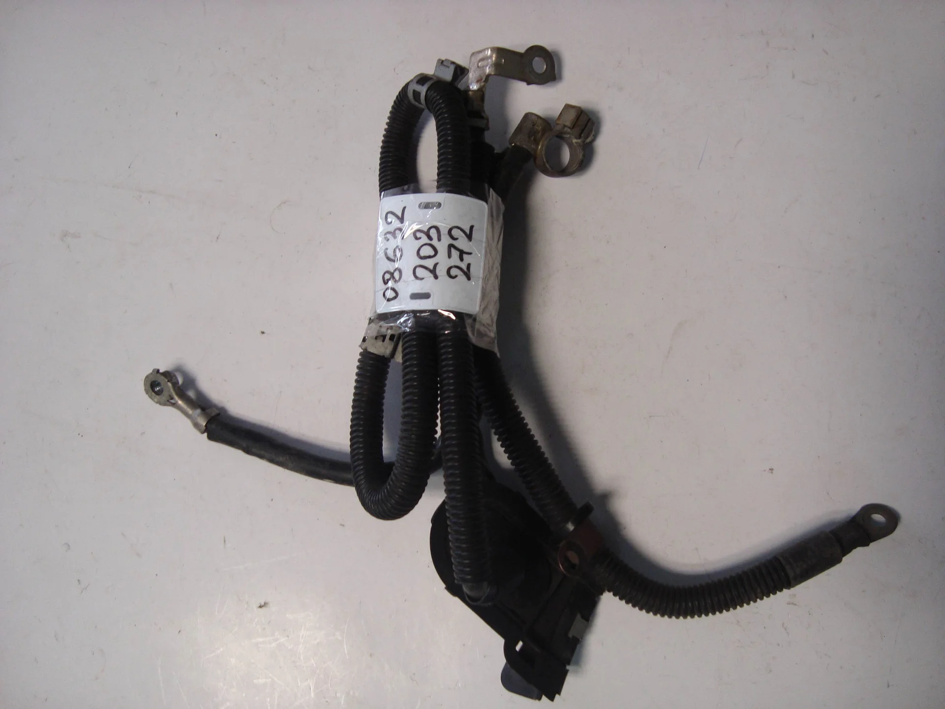 Силовой провод Mercedes-Benz W203 272 A2035400630 - изображение 1