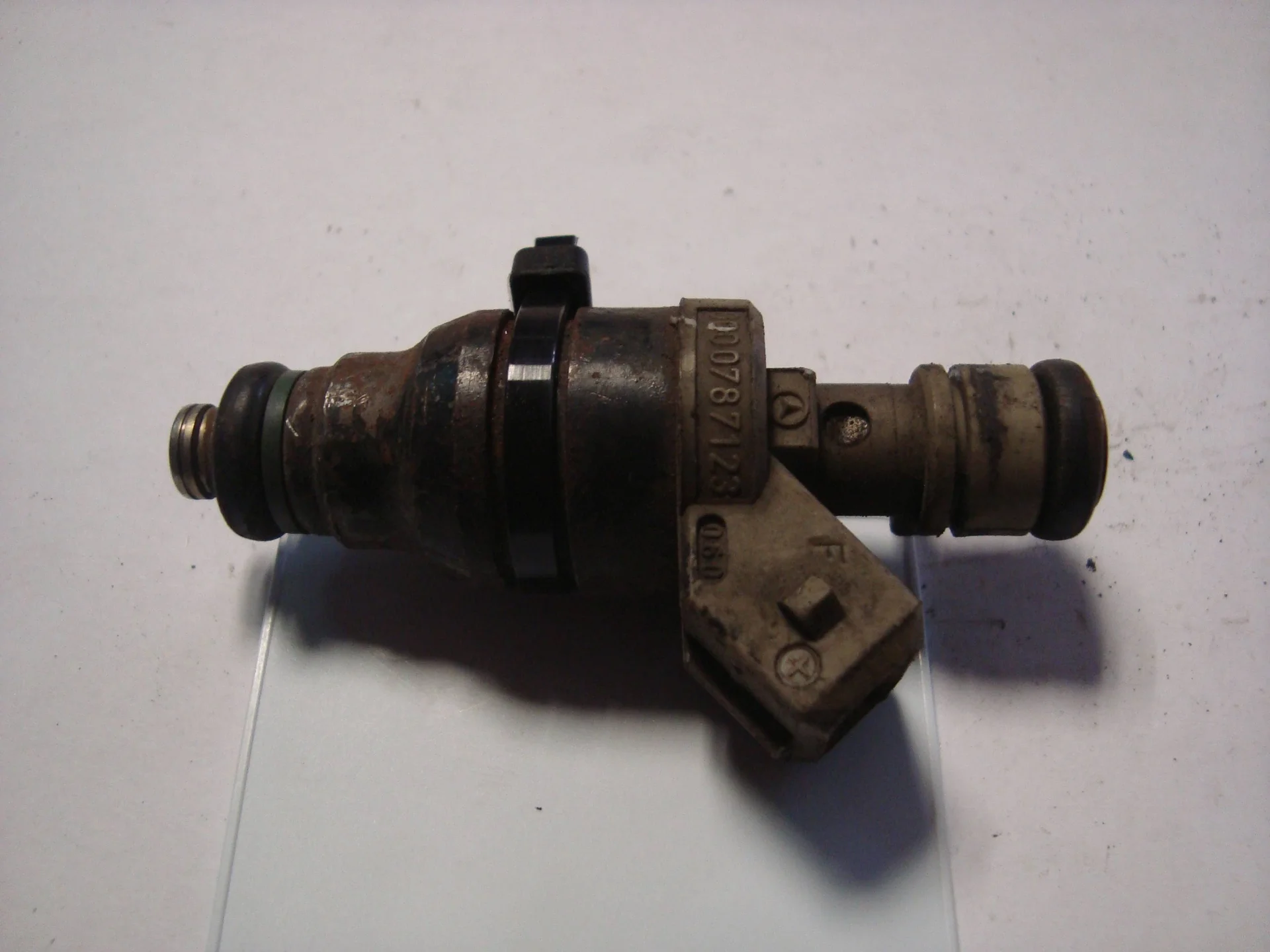 Топливная форсунка Mercedes-Benz W140 119 A0000787123 - изображение 1