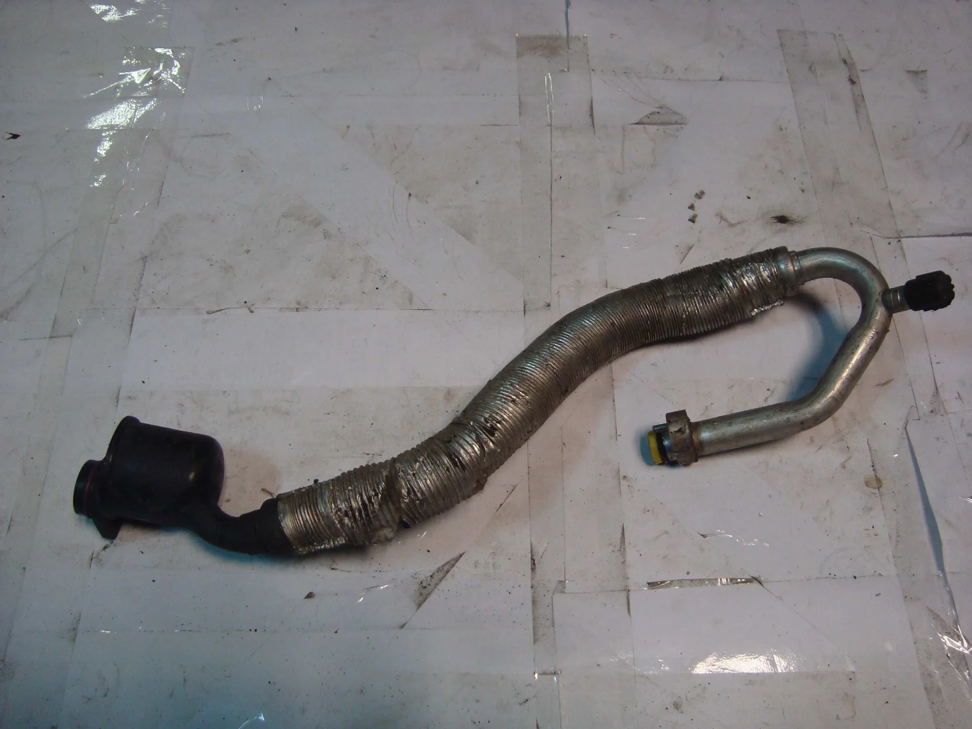 Трубка кондиционера Mercedes-Benz W203 272 A2722300756 - изображение 1