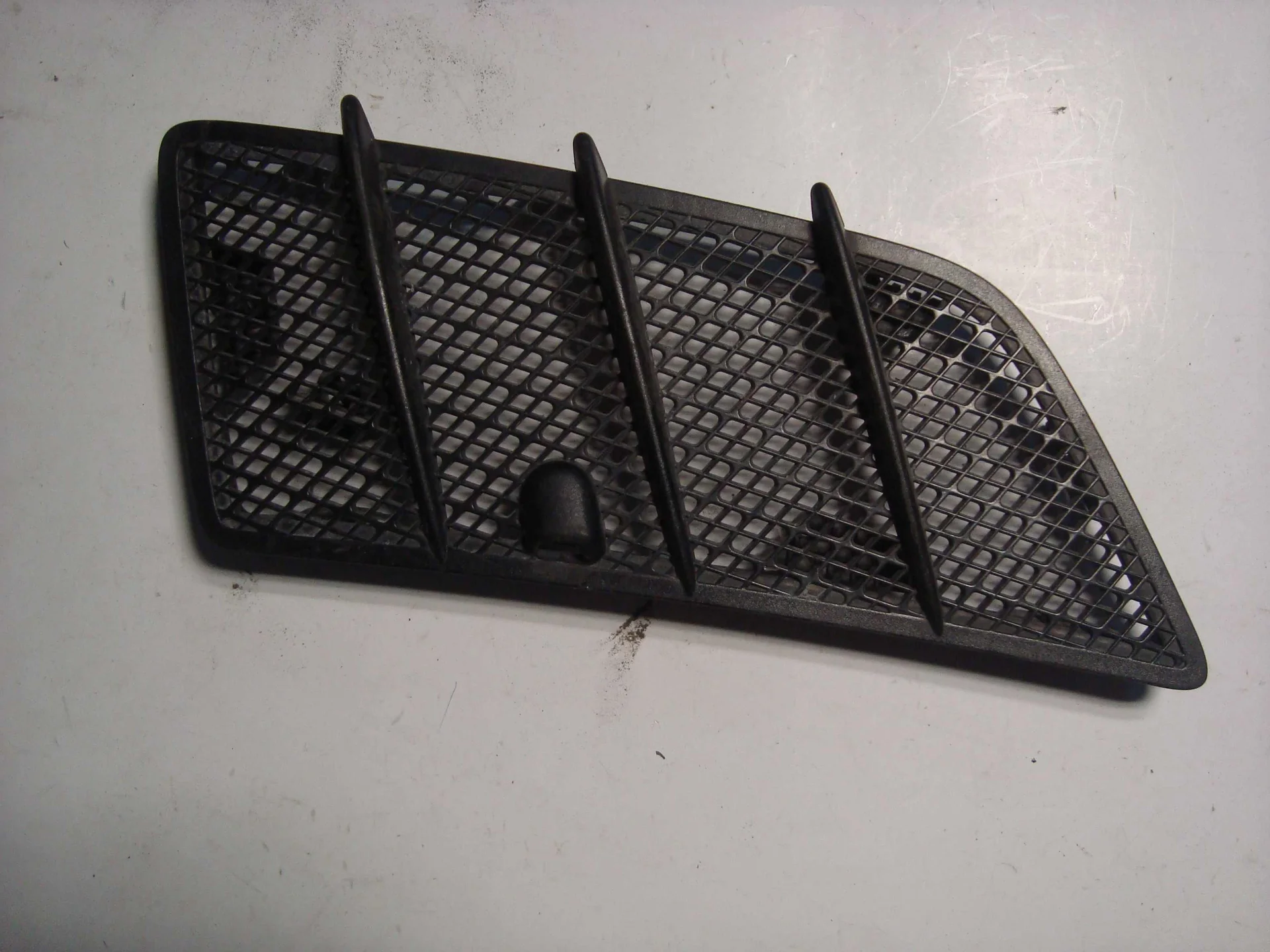 Решётка капота Mercedes-Benz W164 A1648801405 - изображение 1