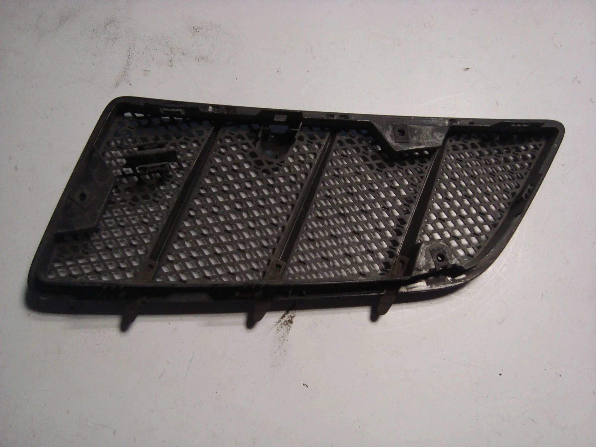 Решётка капота Mercedes-Benz W164 A1648801405 - миниатюра 2