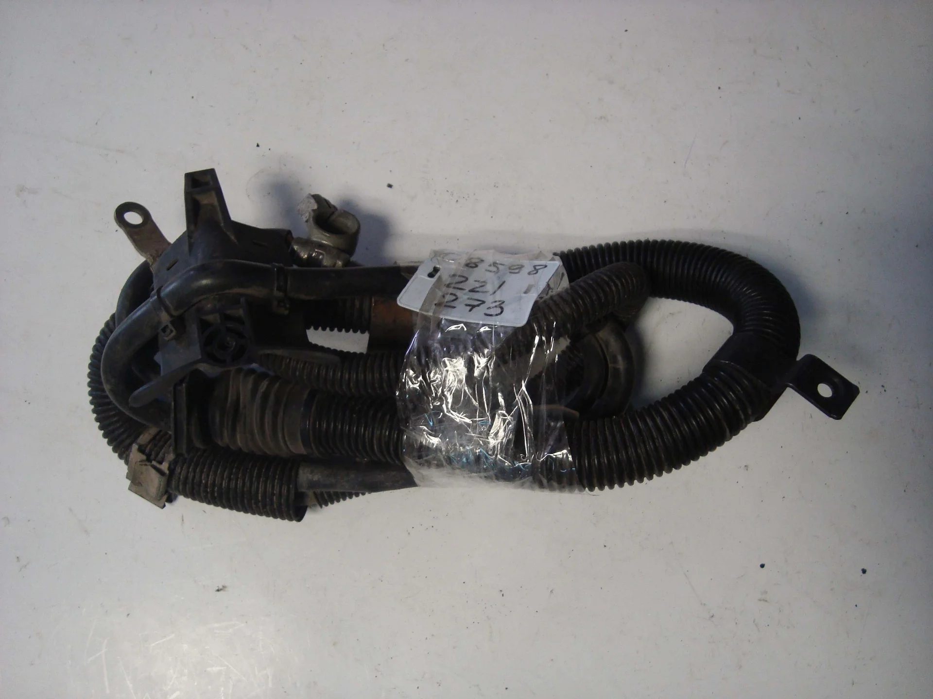 Силовой провод Mercedes-Benz W221 273 A2215402610 - изображение 1