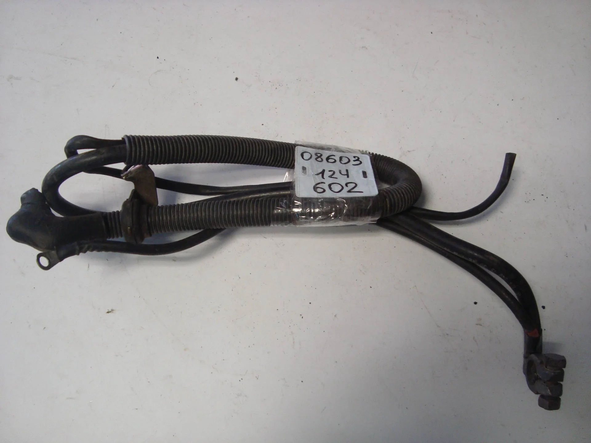 Силовой провод Mercedes-Benz W124 602 A1245401530 - изображение 1