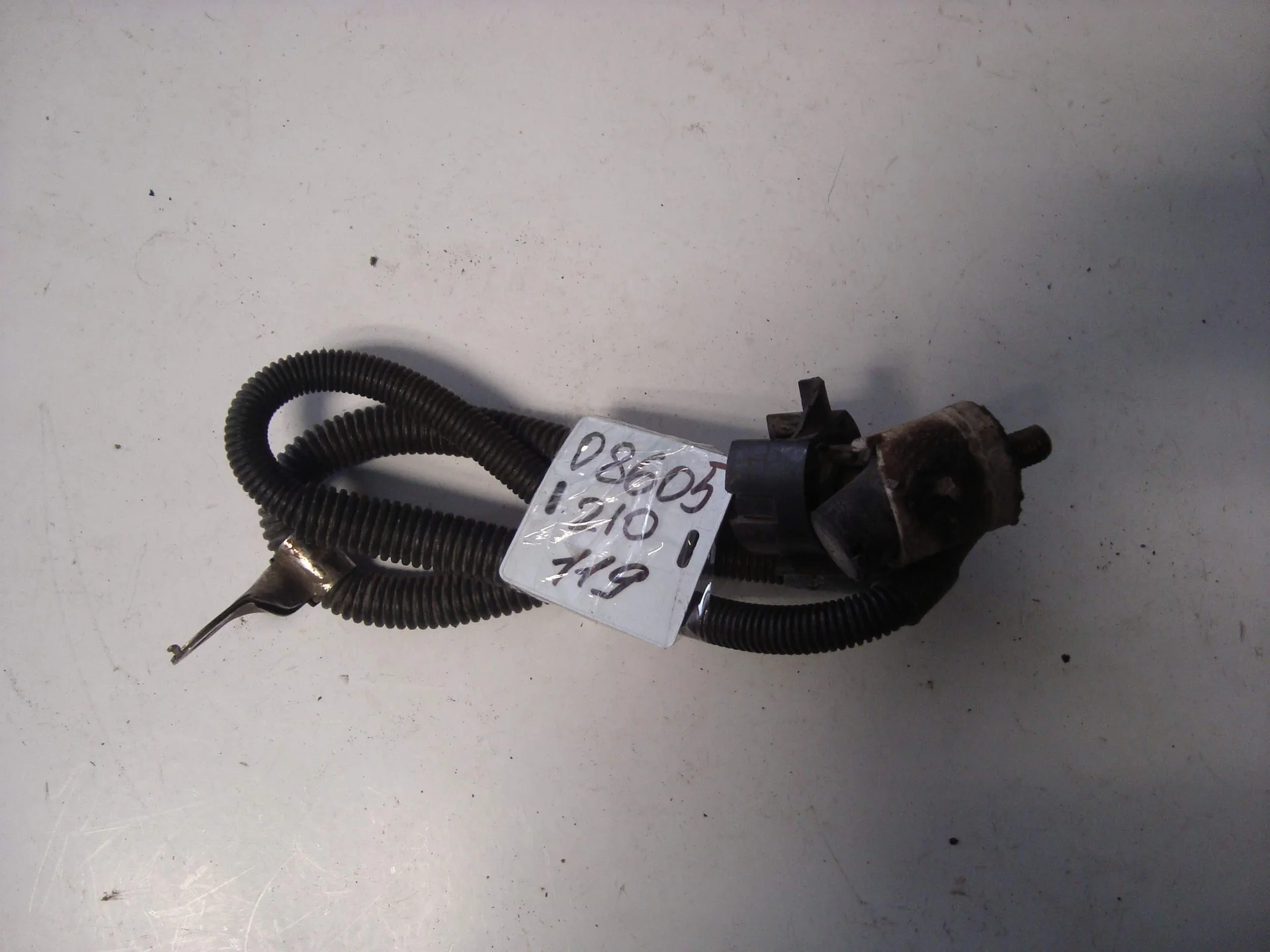Силовой провод Mercedes-Benz W210 119 A2105401230 - изображение 1