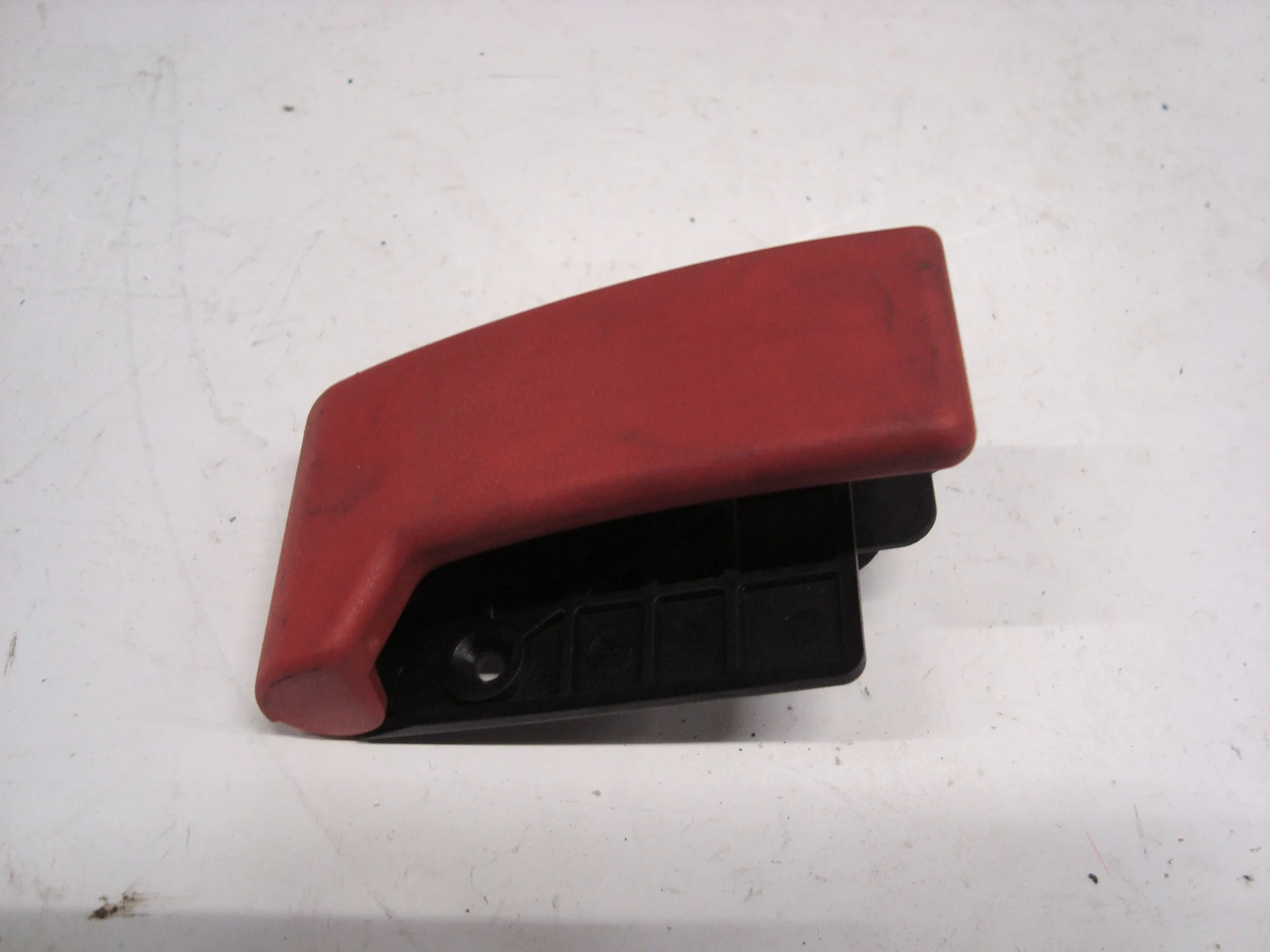 Ручка открывания капота Mercedes-Benz W251 272 A1248800320 - изображение 1