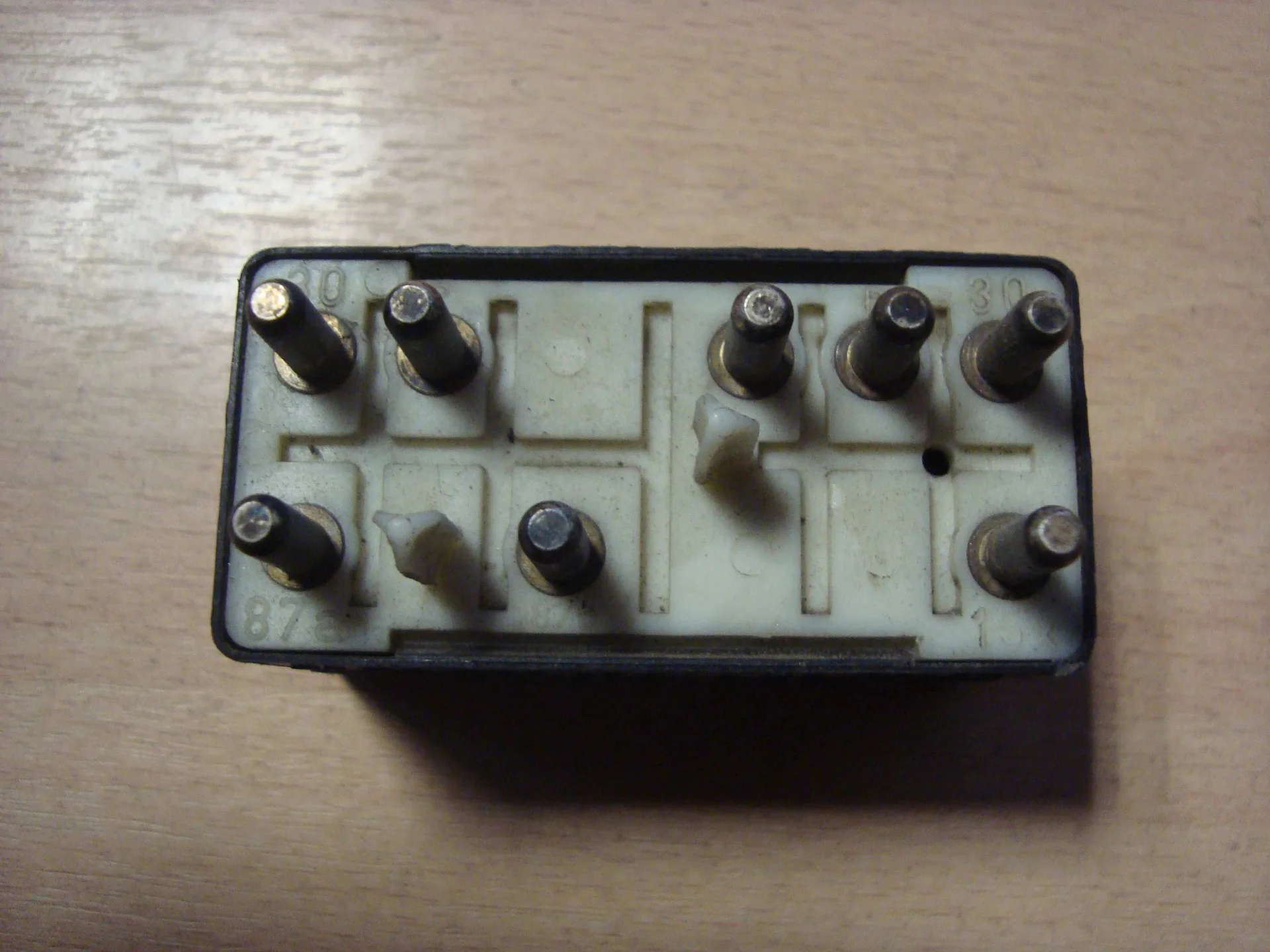 Реле Mercedes-Benz W140  A0015428219 - миниатюра 3