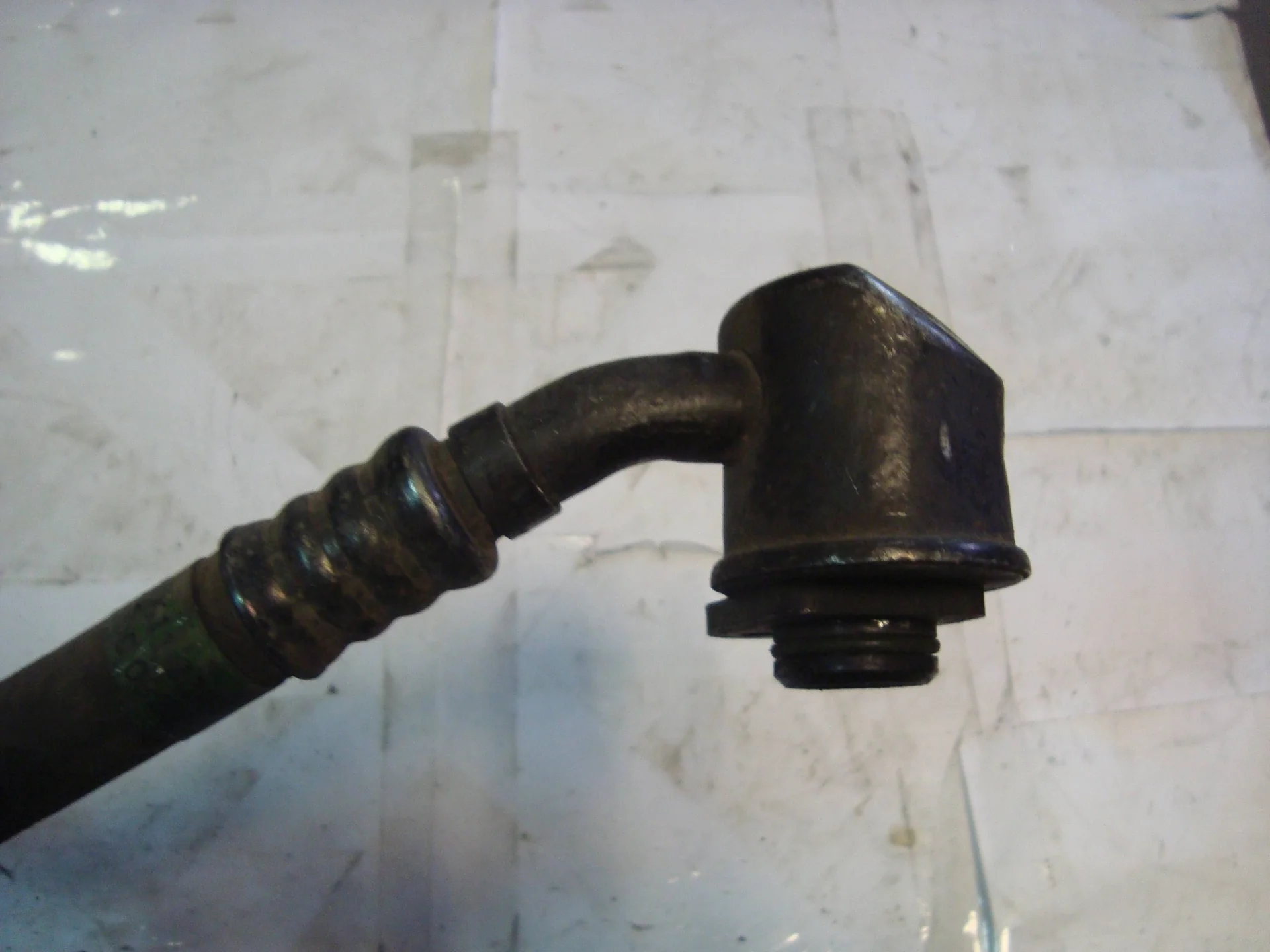 Трубка кондиционера Mercedes-Benz W210 611 A6112300556 - миниатюра 2
