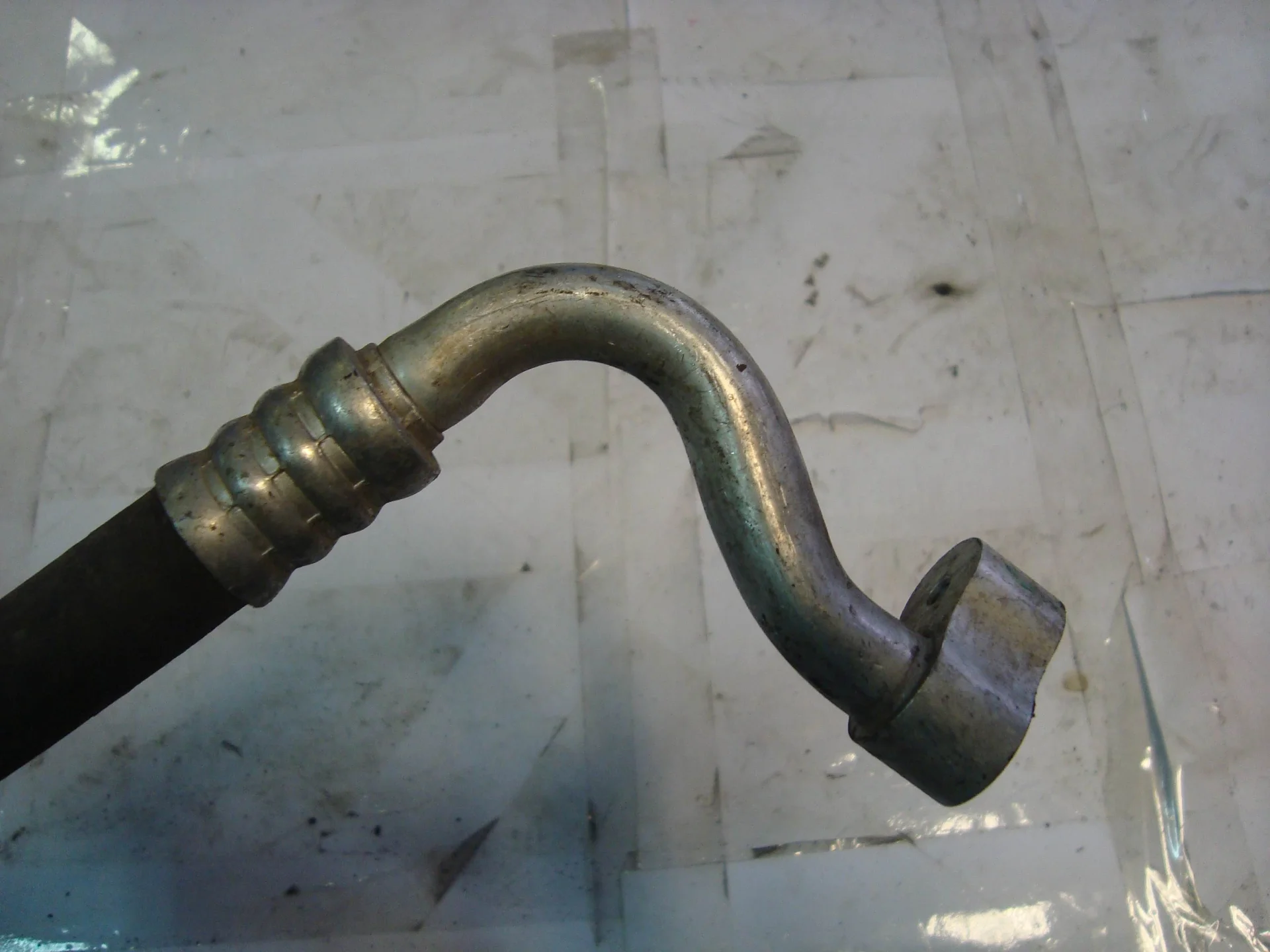 Трубка кондиционера Mercedes-Benz W210 611 A6112300556 - миниатюра 4
