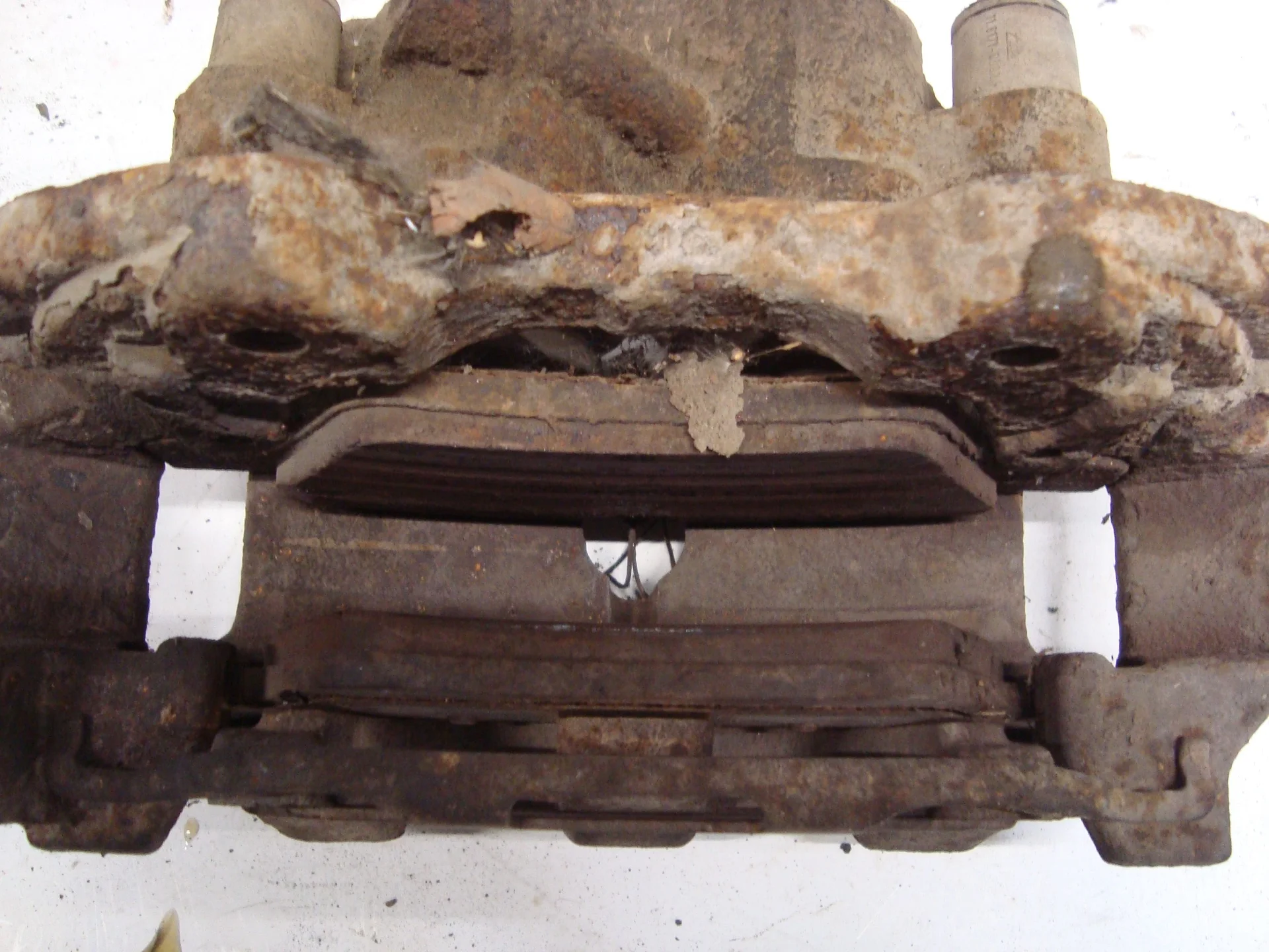 Суппорт передний правый Mercedes-Benz W251 272 A1644202483 - миниатюра 3