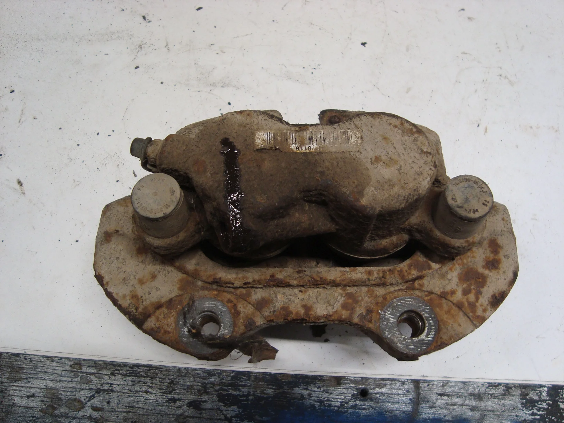 Суппорт передний правый Mercedes-Benz W251 272 A1644202483 - миниатюра 4
