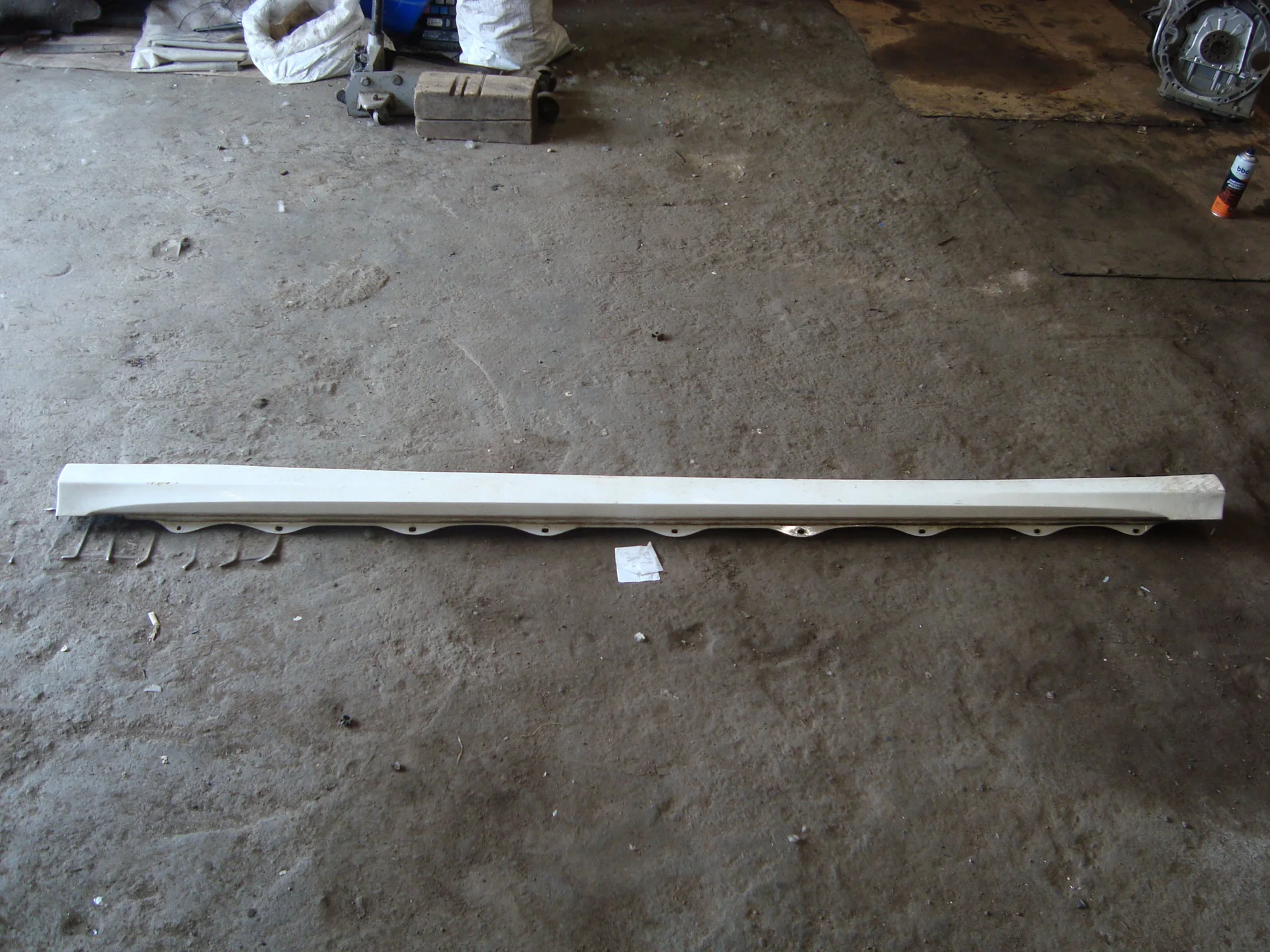 Накладка порога левая Mercedes-Benz W251 272 A2516980354 - изображение 1