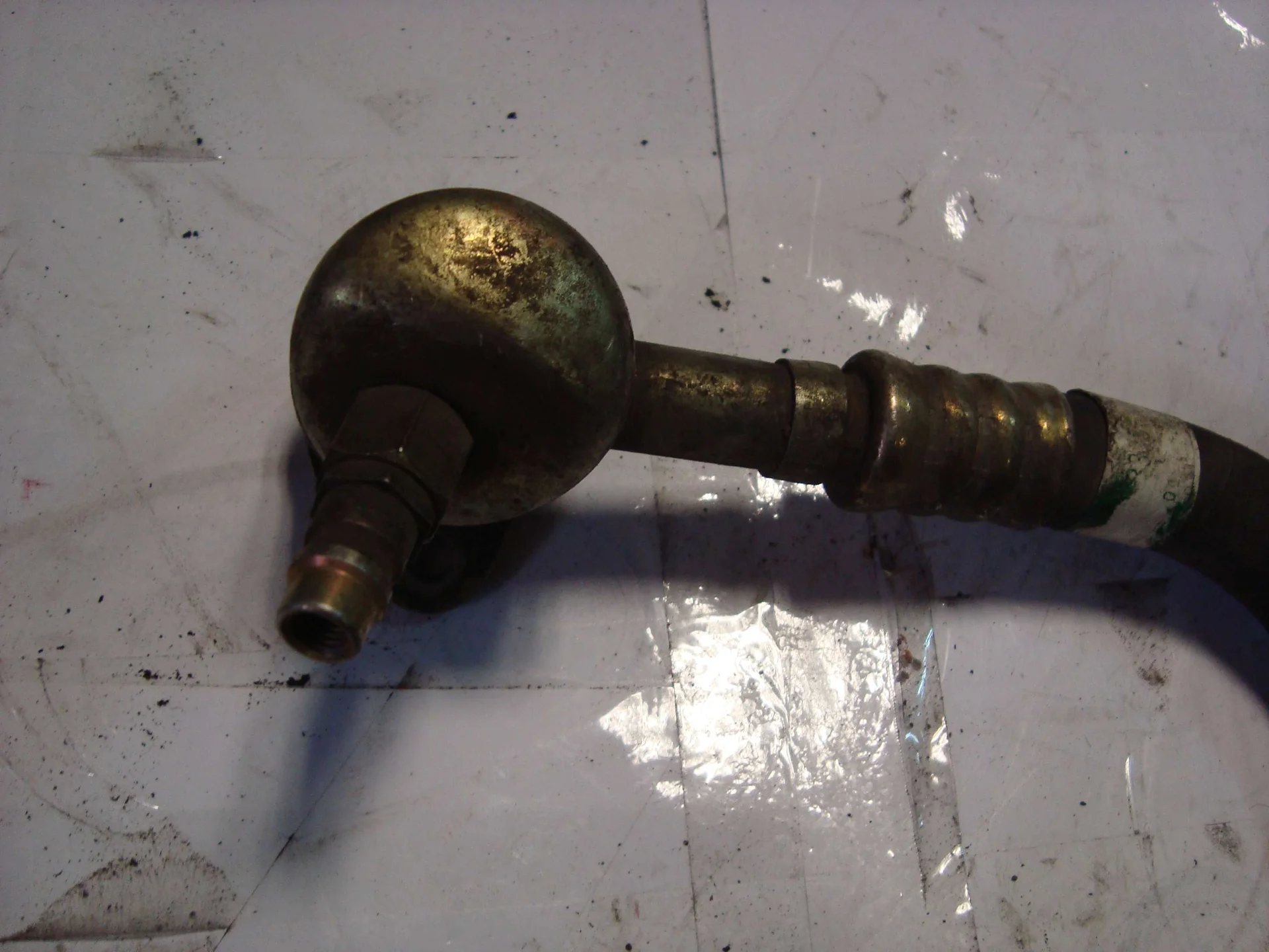 Трубка кондиционера Mercedes-Benz W202 111 A1112303356 - миниатюра 3