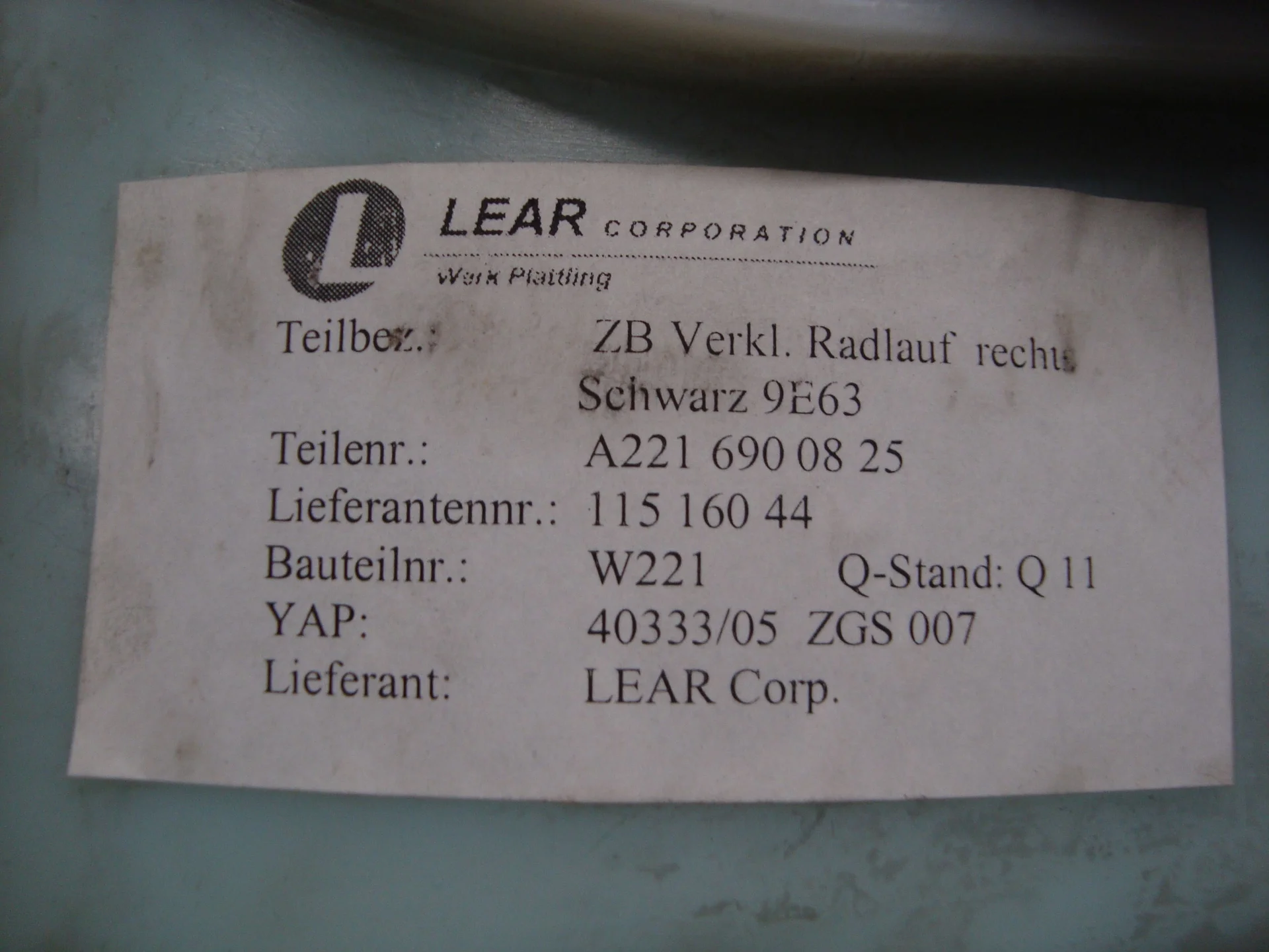 Обшивка стойки задней правой Mercedes-Benz W221  A2216900825 - миниатюра 5