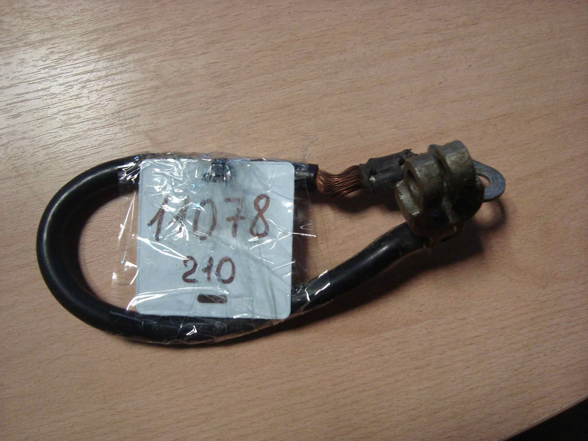 Силовой провод Mercedes-Benz W210 A2105400631 - изображение 1