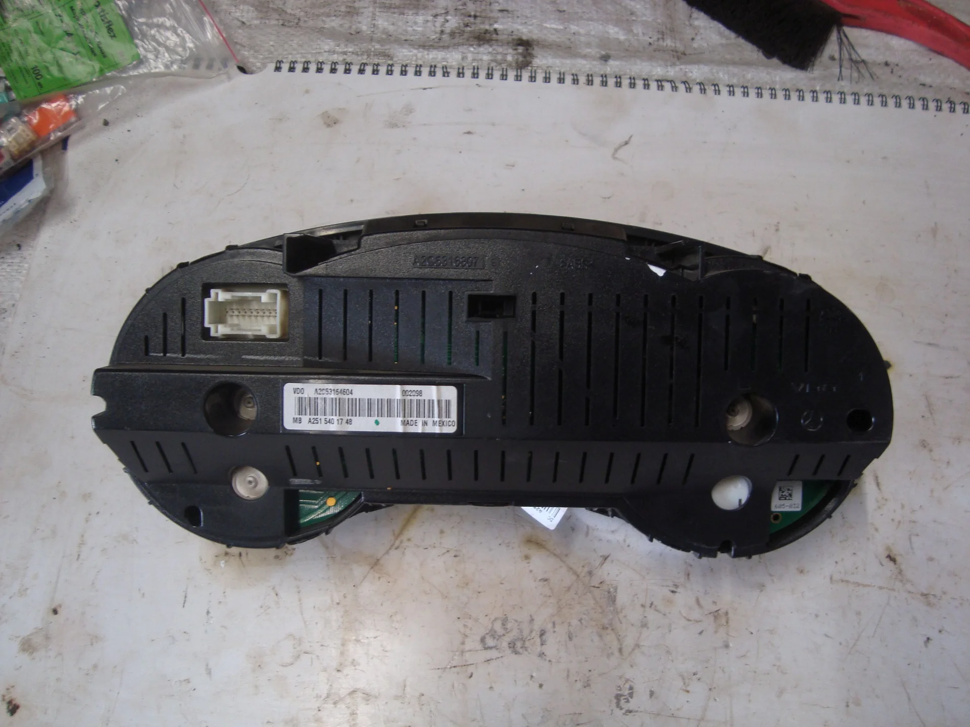Панель приборов Mercedes-Benz W251 272 A2515401748 - миниатюра 3