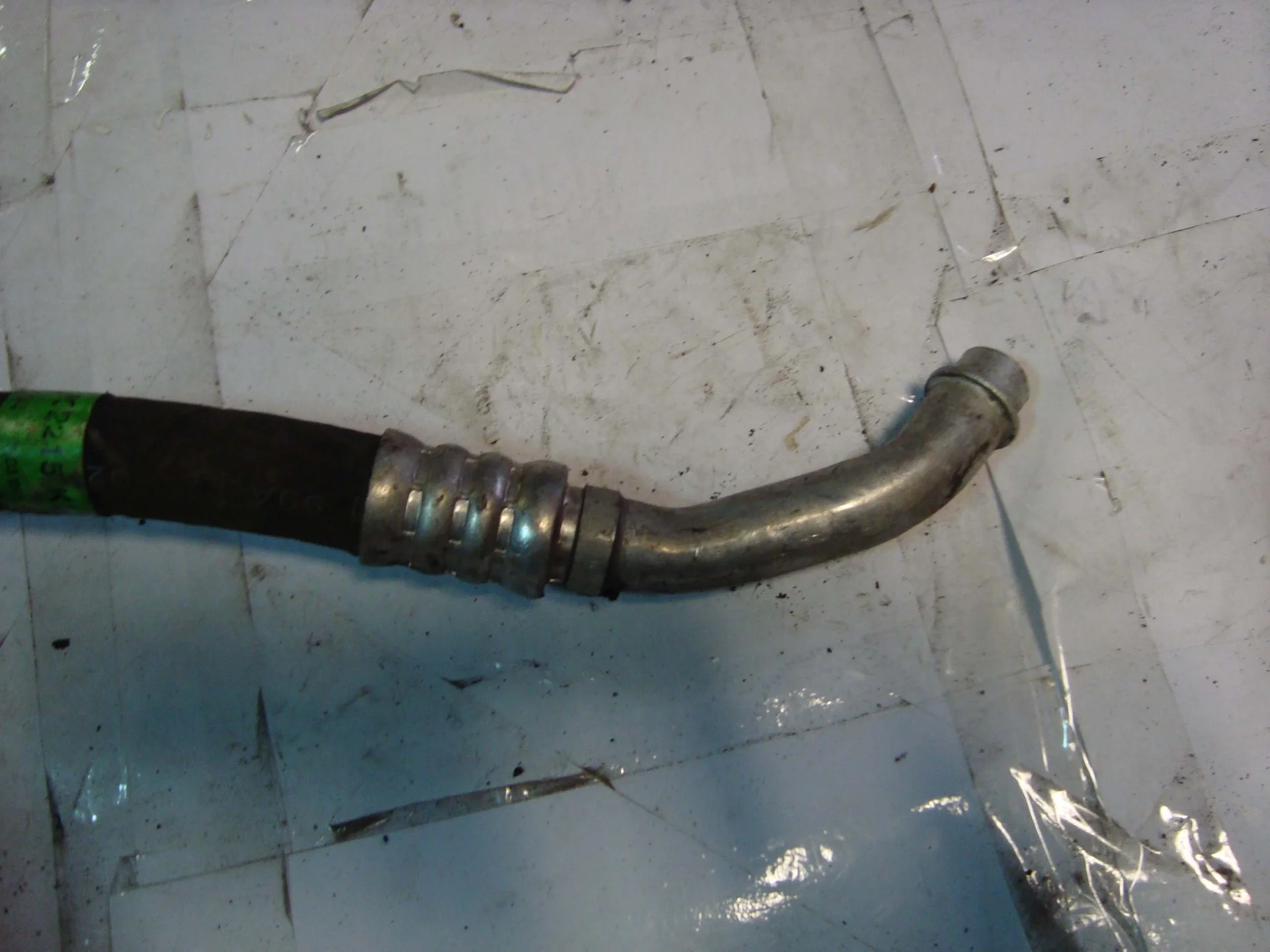 Трубка кондиционера Mercedes-Benz W202 111 A2028302215 - миниатюра 2