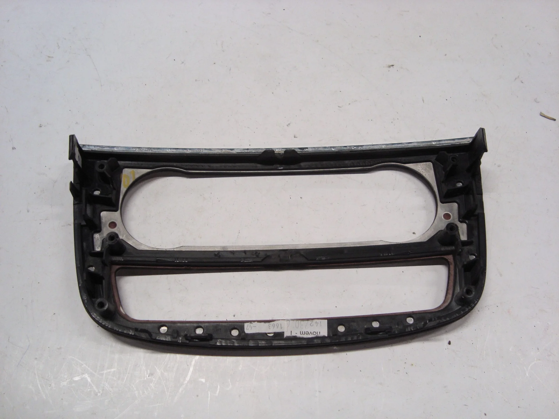 Накладка блока управления климатом Mercedes-Benz W251 272 A2516800136 - миниатюра 3