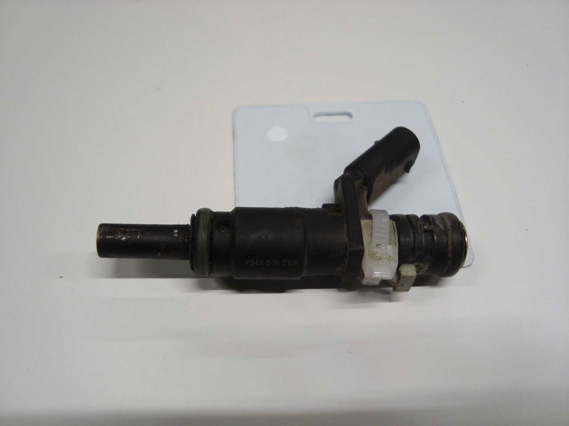 Топливная форсунка Mercedes-Benz W251 272 A2720780249 - изображение 1