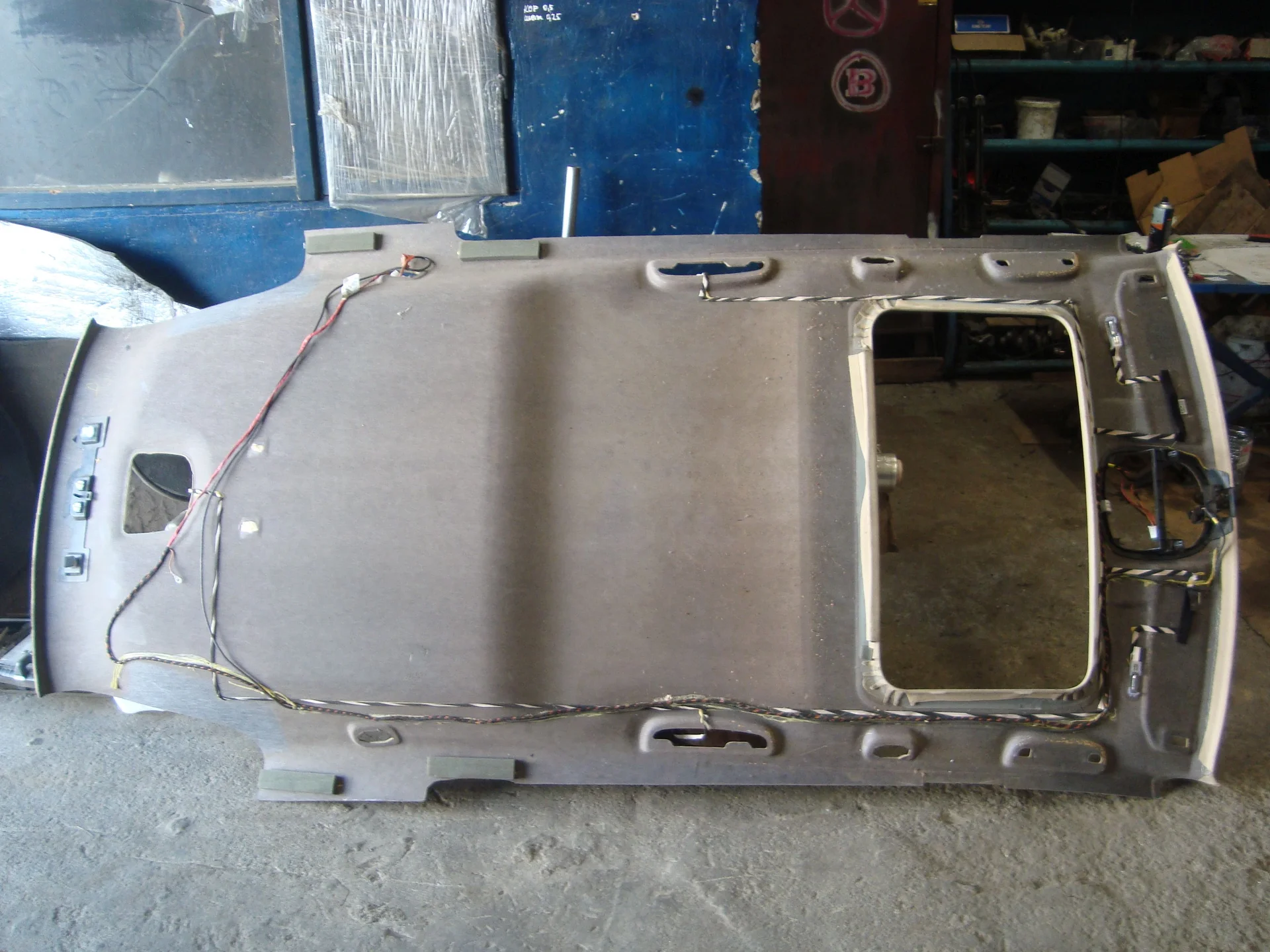 Потолок Mercedes-Benz W251 272 A2516900550 - миниатюра 3