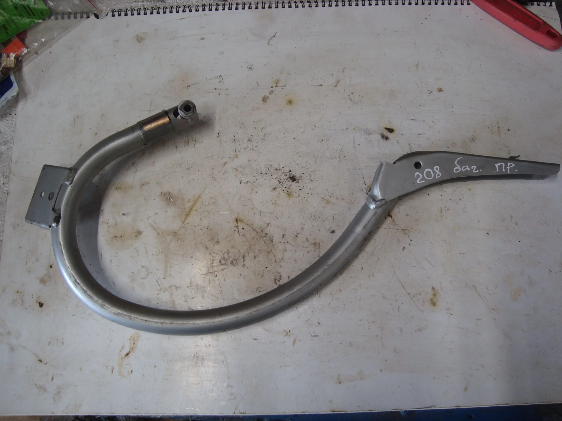Петля багажника правая Mercedes-Benz C208 111 A2087500228 - миниатюра 2