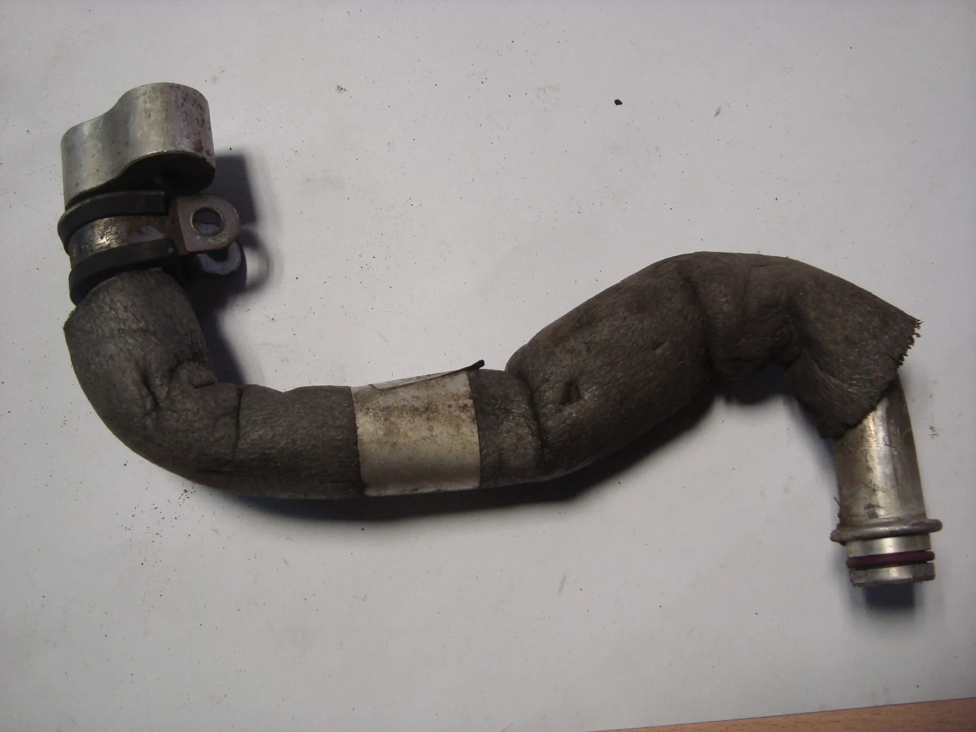 Трубка кондиционера Mercedes-Benz W639  A6398303015 - миниатюра 2