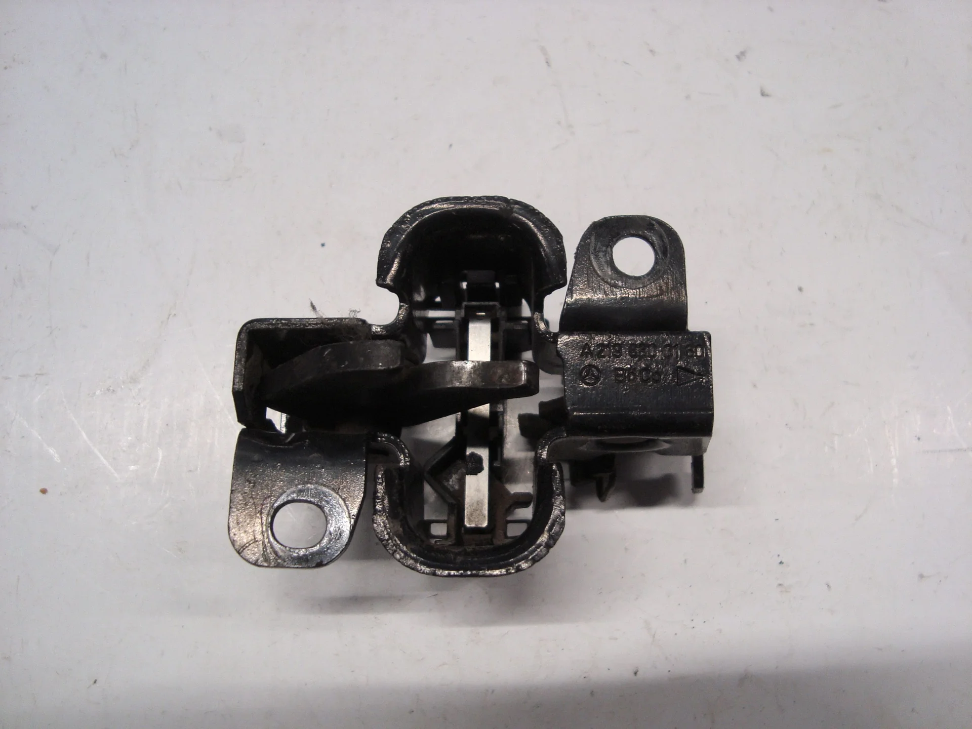 Замок капота Mercedes-Benz W251 272 A2198800160 - миниатюра 2